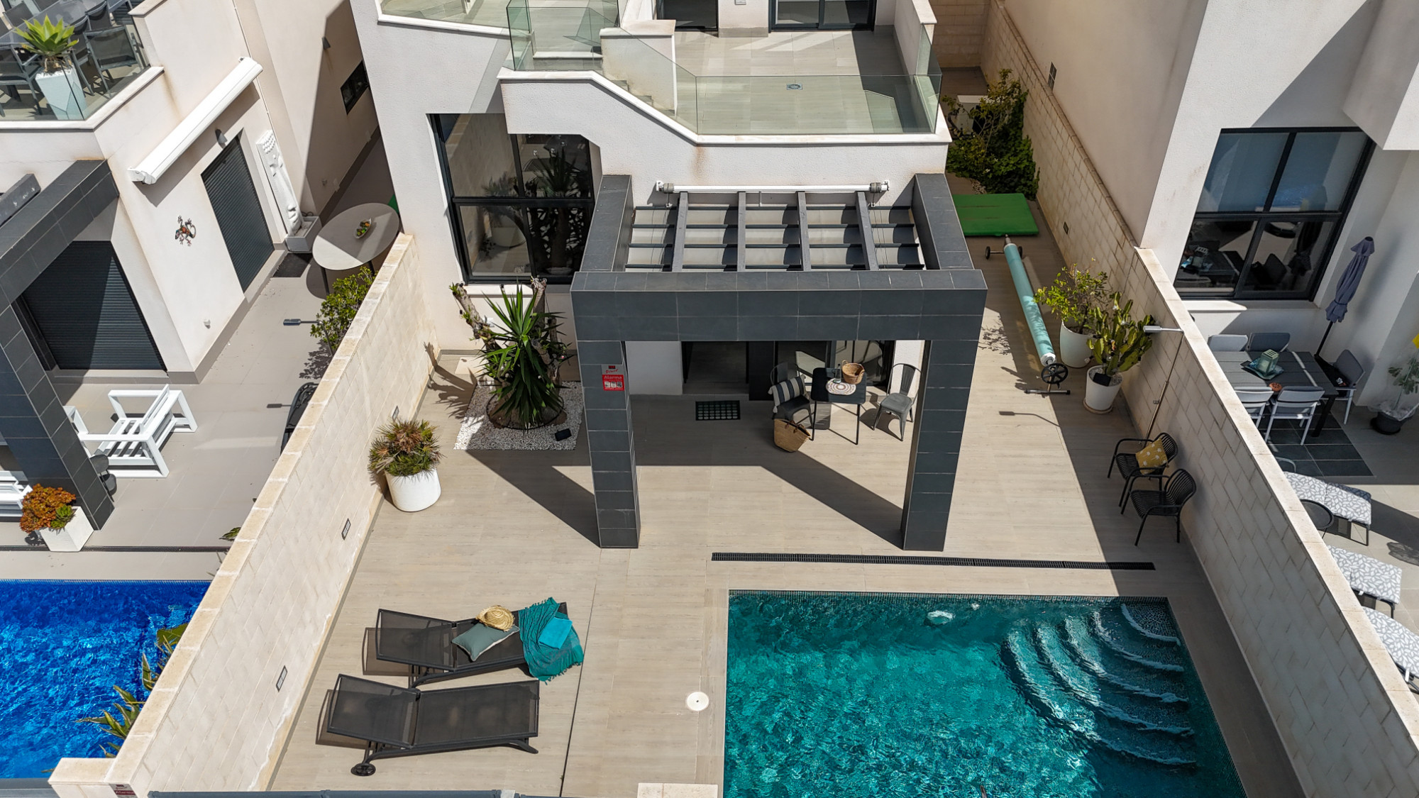 For sale - 3 Bedroom 2 Bathroom Villa in Rojales - Inland  - Alicante