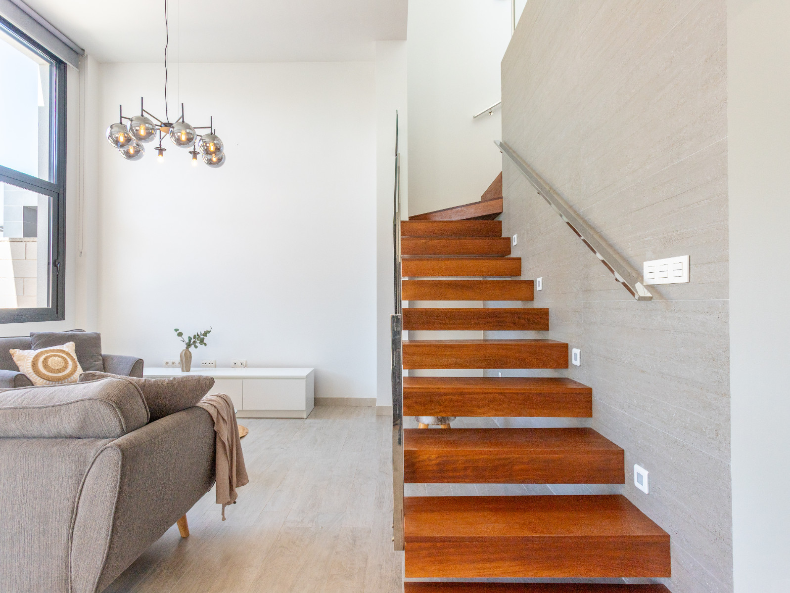 For sale - 3 Bedroom 2 Bathroom Villa in Rojales - Inland  - Alicante