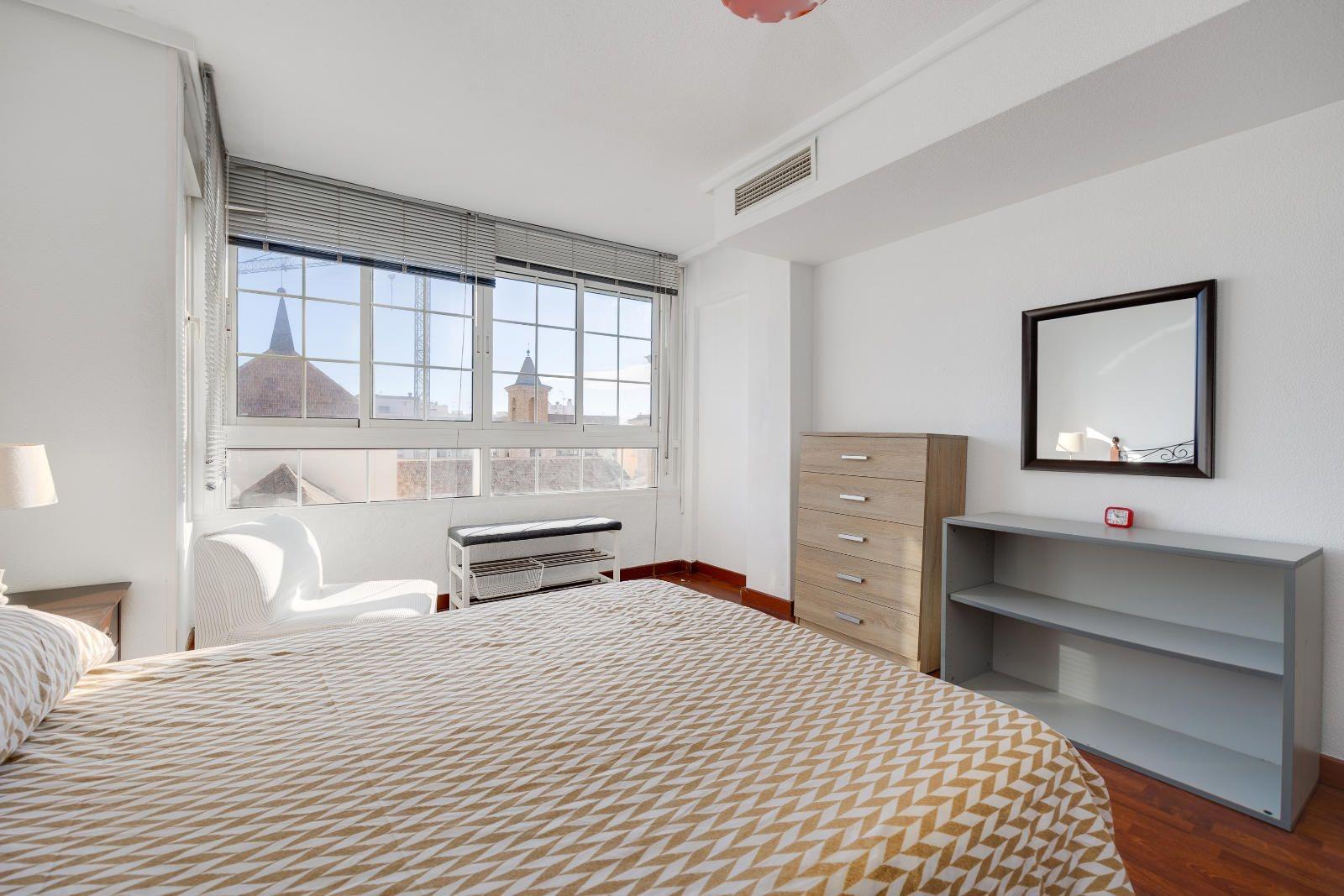 For sale - 2 Bedroom 2 Bathroom Apartment in Torrevieja - Centro  - Alicante