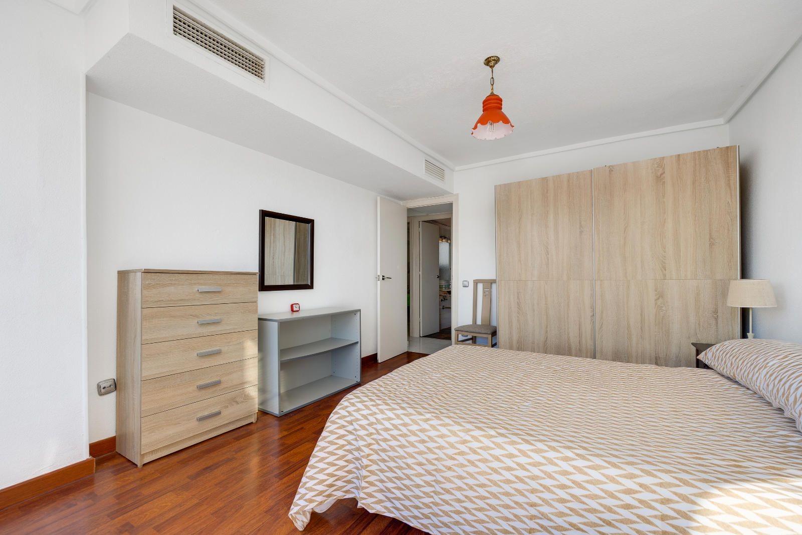 For sale - 2 Bedroom 2 Bathroom Apartment in Torrevieja - Centro  - Alicante