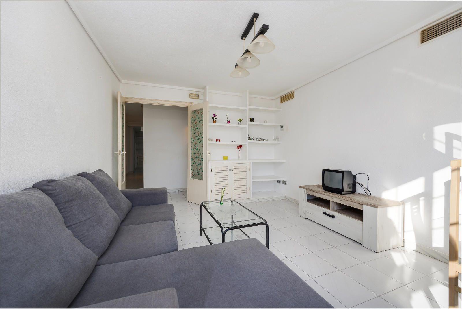 For sale - 2 Bedroom 2 Bathroom Apartment in Torrevieja - Centro  - Alicante