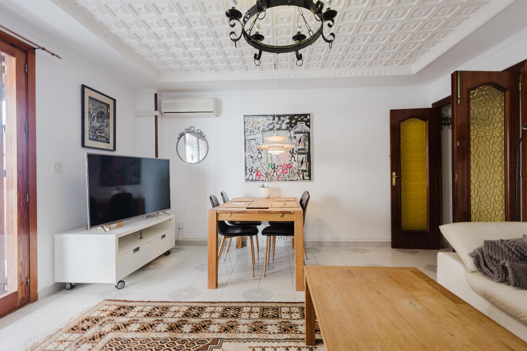 For sale - 3 Bedroom 2 Bathroom Apartment in Torrevieja - Costa Blanca  - Alicante