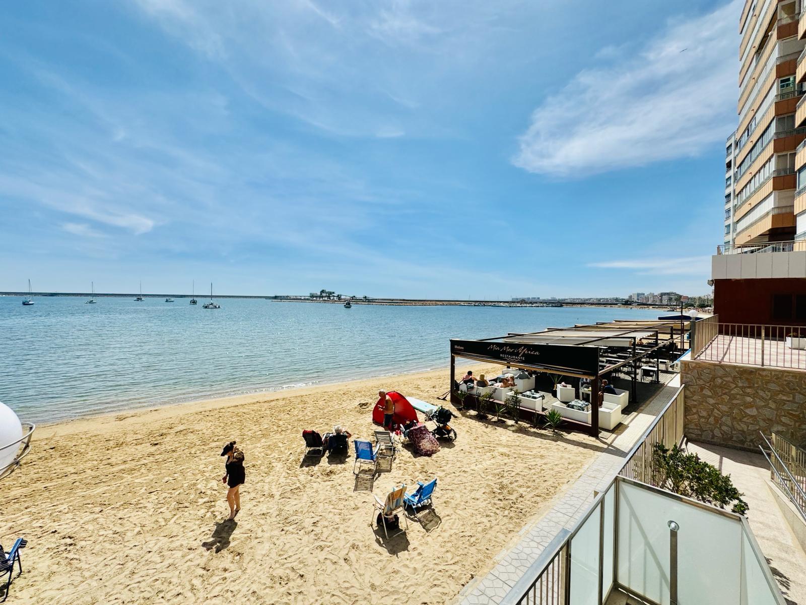 For sale - 3 Bedroom 2 Bathroom Apartment in Torrevieja - Costa Blanca  - Alicante