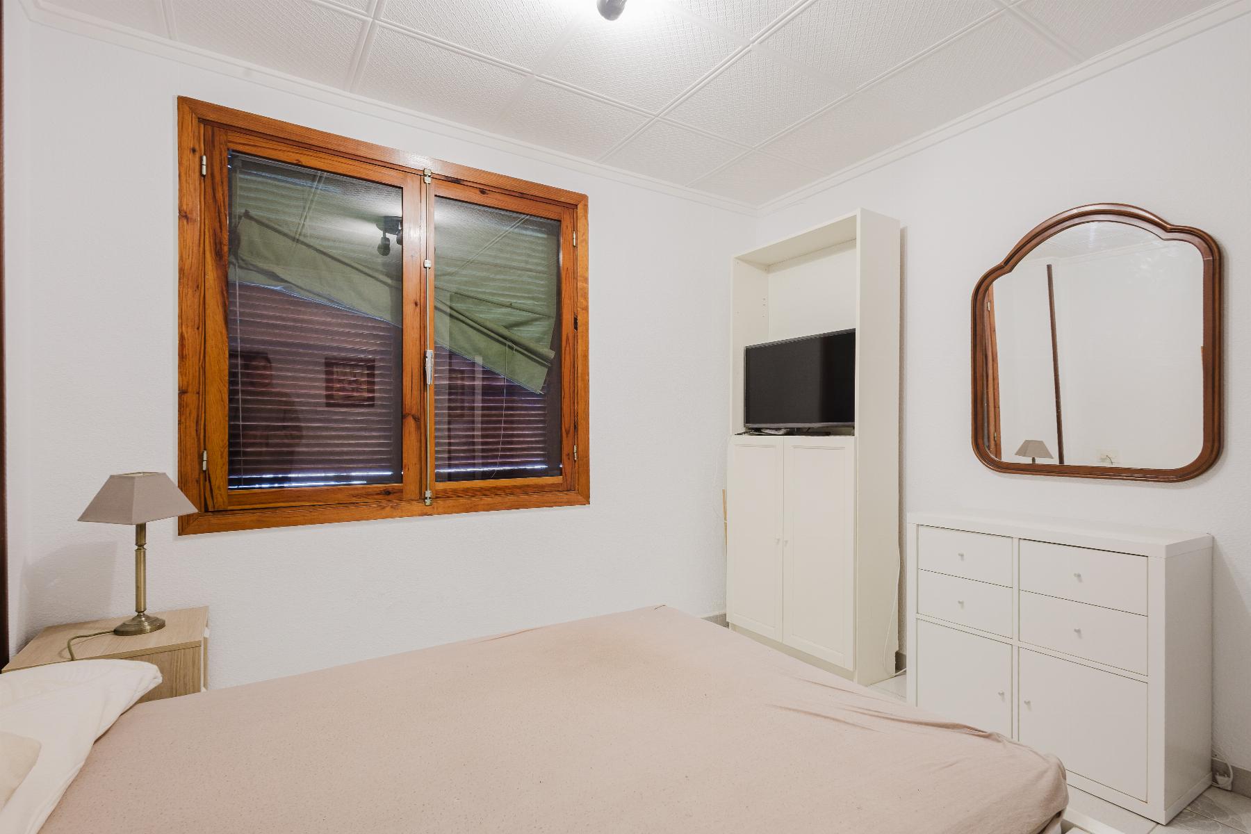 For sale - 3 Bedroom 2 Bathroom Apartment in Torrevieja - Costa Blanca  - Alicante