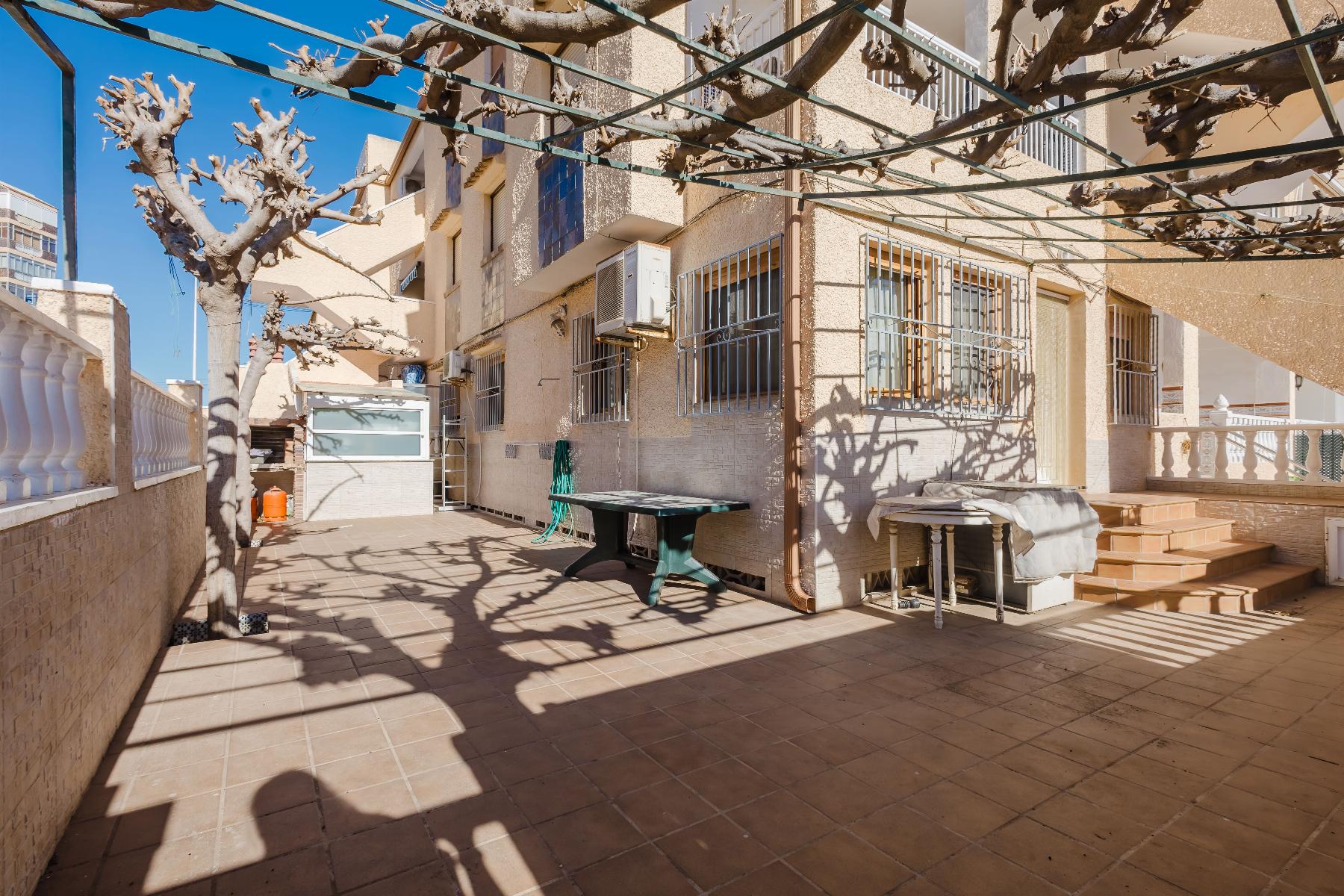 For sale - 3 Bedroom 1 Bathroom Bungalow in Torrevieja - Costa Blanca  - Alicante