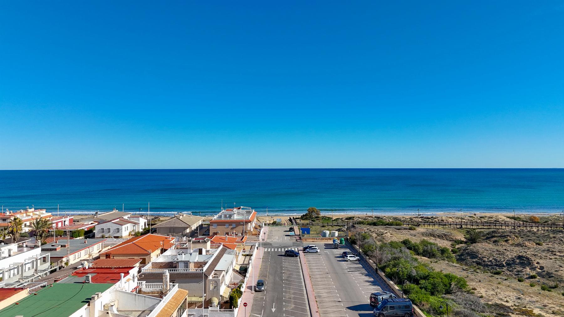 For sale - 3 Bedroom 1 Bathroom Bungalow in Torrevieja - Costa Blanca  - Alicante