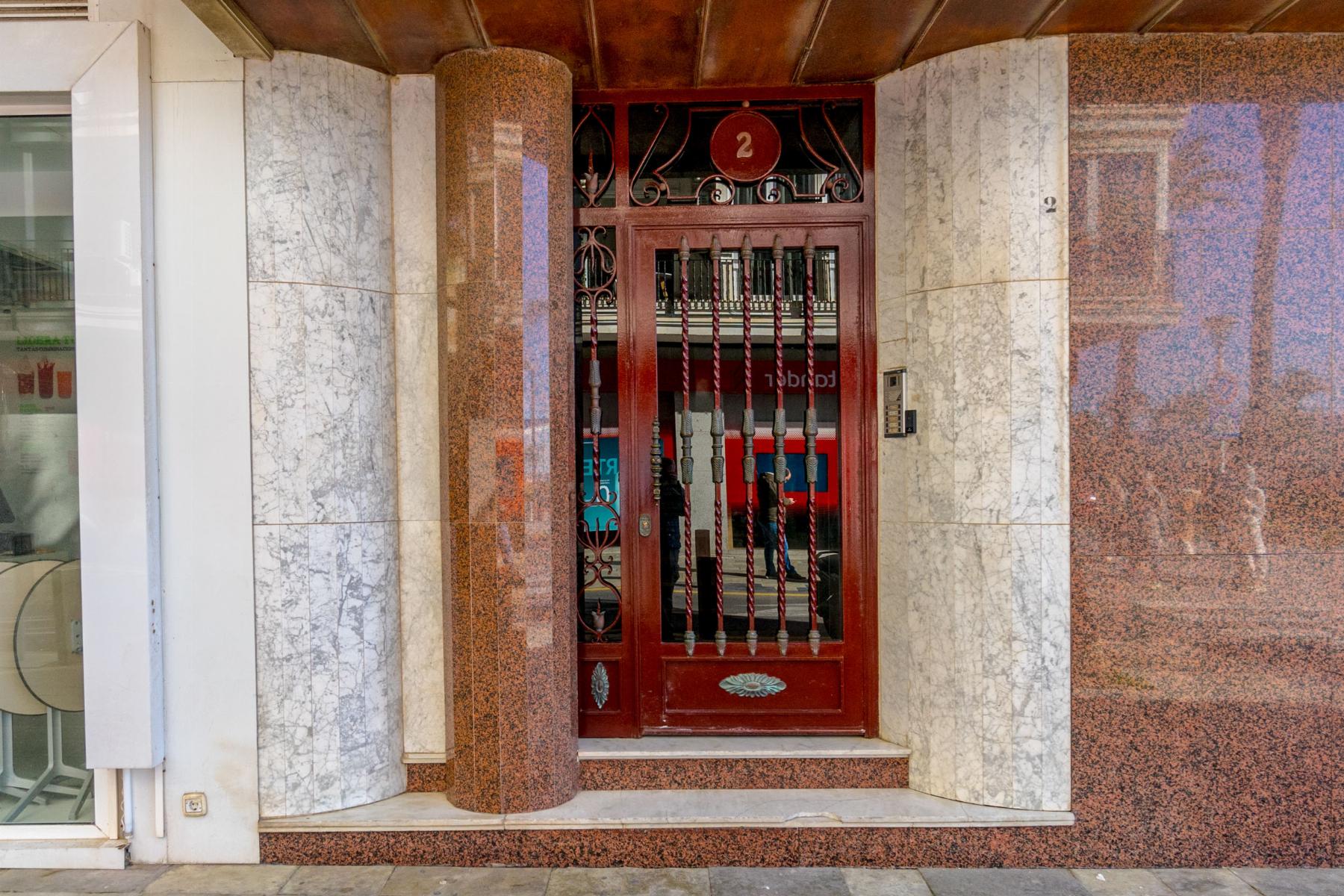 For sale - 4 Bedroom 2 Bathroom Apartment in Torrevieja - Costa Blanca  - Alicante