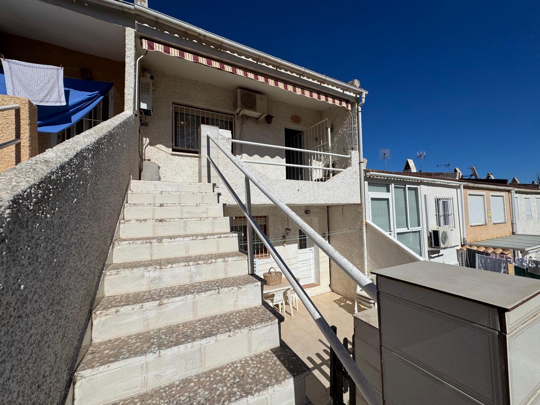 For sale - 3 Bedroom 2 Bathroom Town House in Torrevieja - Costa Blanca  - Alicante