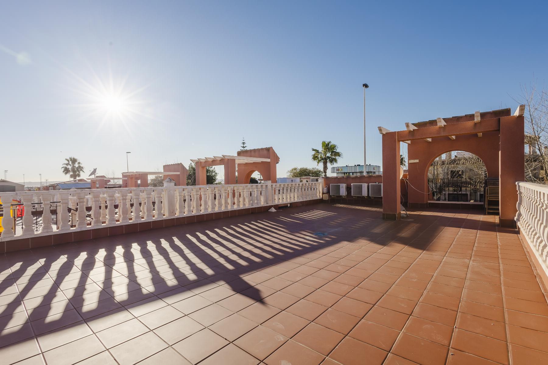 For sale - 2 Bedroom 2 Bathroom Villa in Torrevieja - Costa Blanca  - Alicante