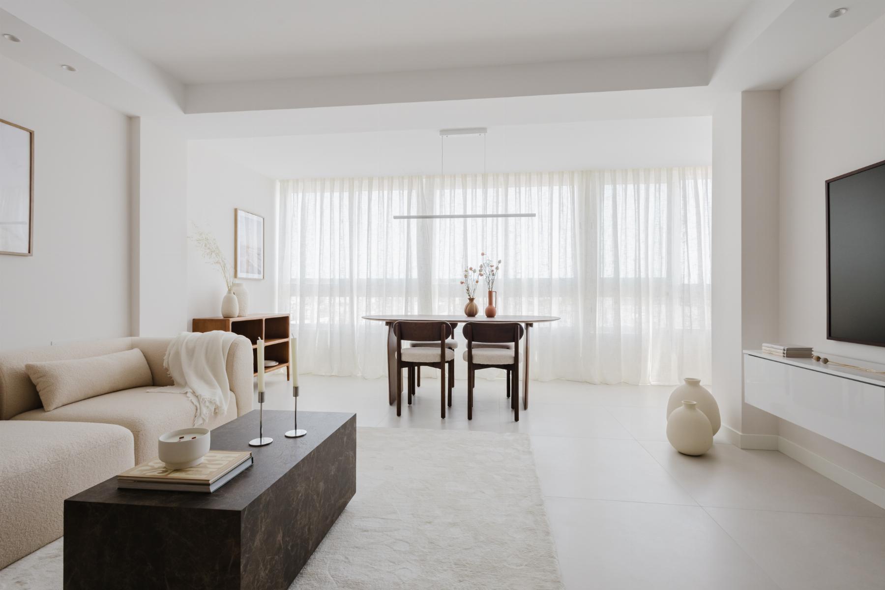 For sale - 3 Bedroom 3 Bathroom Apartment in Torrevieja - Costa Blanca  - Alicante