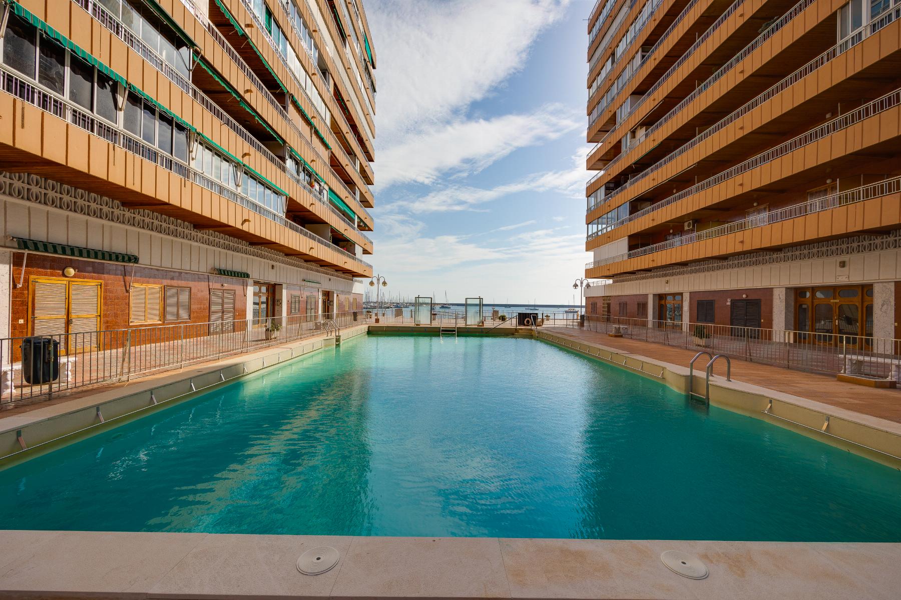 For sale - 3 Bedroom 3 Bathroom Apartment in Torrevieja - Costa Blanca  - Alicante