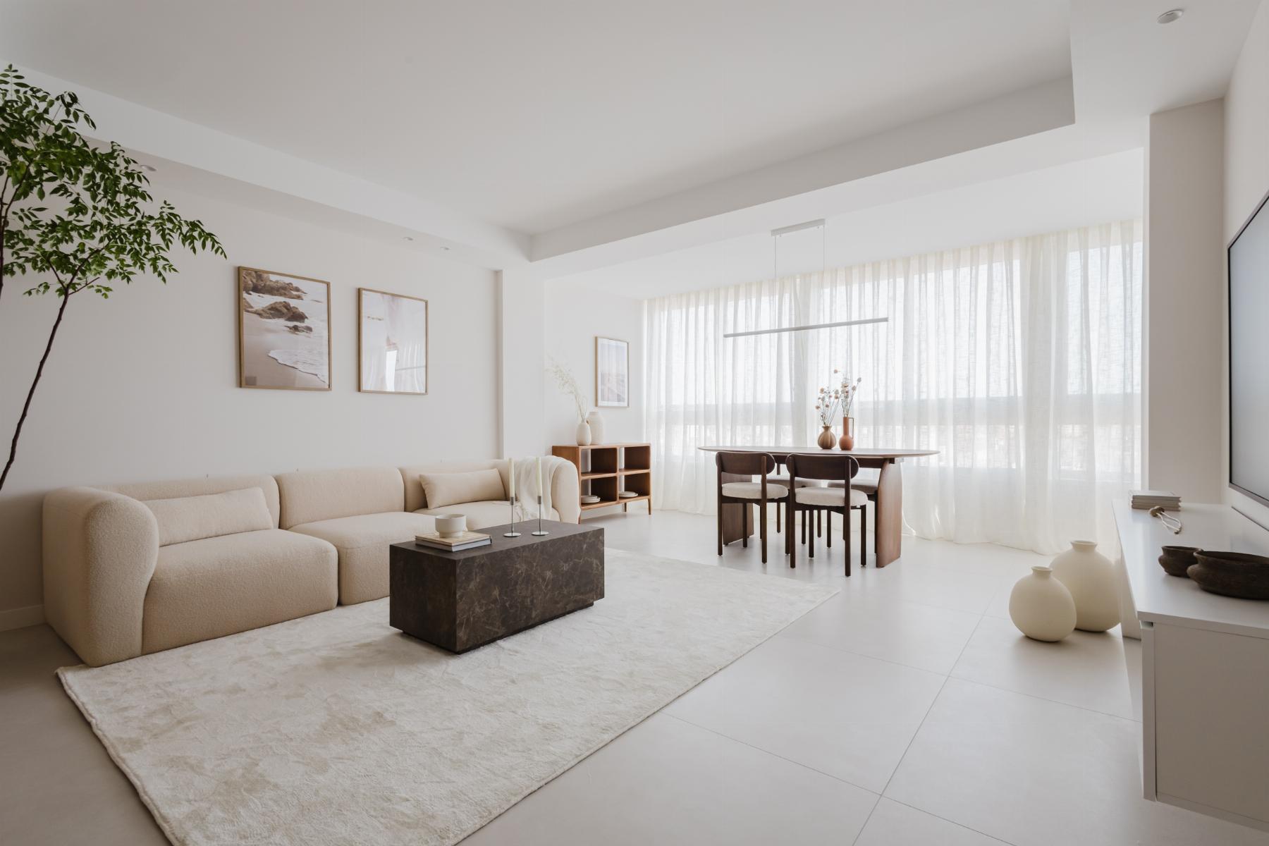 For sale - 3 Bedroom 3 Bathroom Apartment in Torrevieja - Costa Blanca  - Alicante