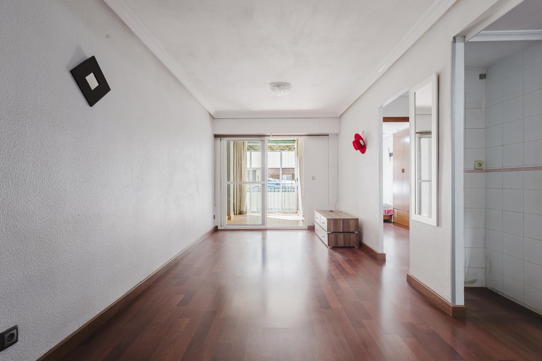 For sale - 3 Bedroom 2 Bathroom Apartment in Torrevieja - Costa Blanca  - Alicante