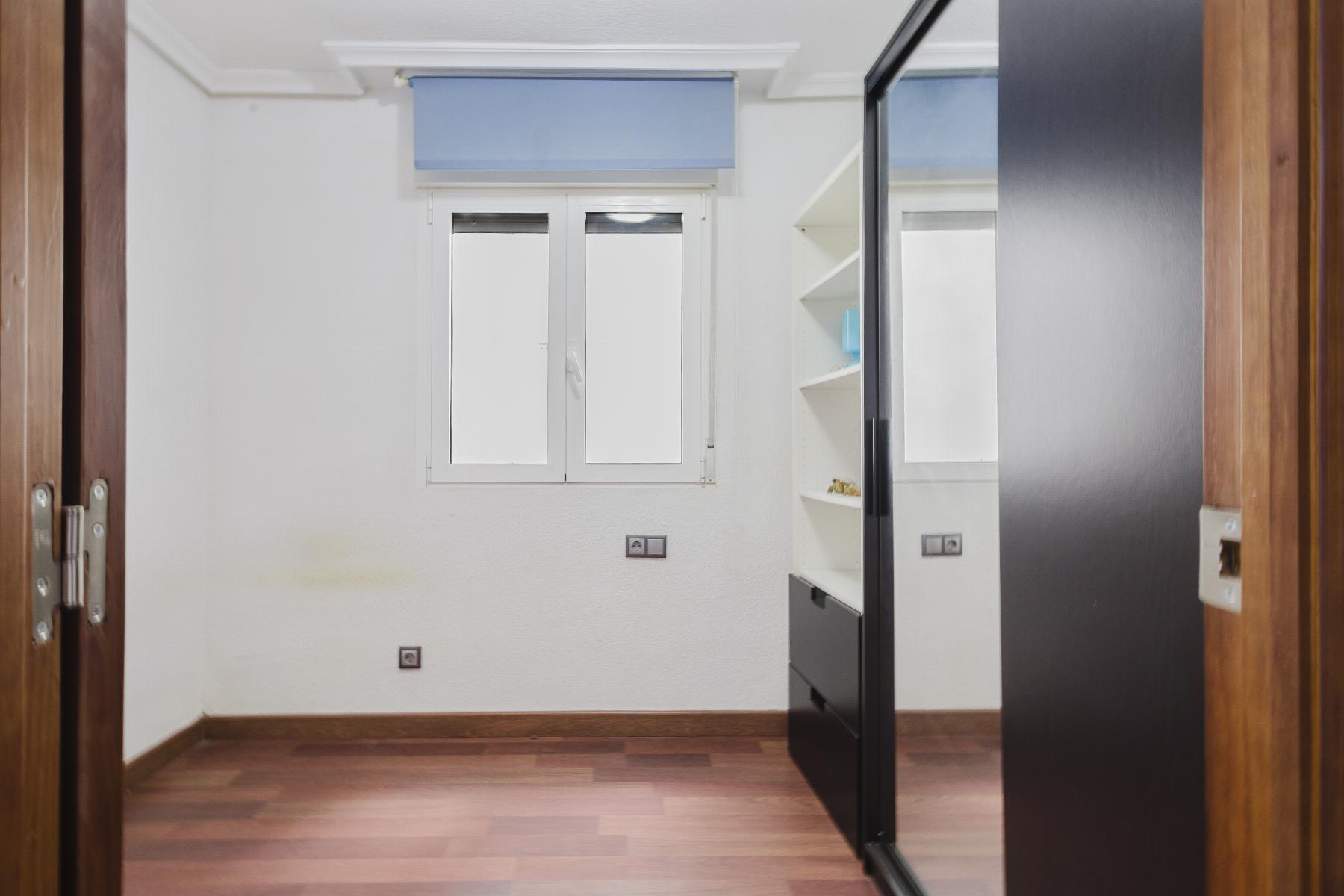 For sale - 3 Bedroom 2 Bathroom Apartment in Torrevieja - Costa Blanca  - Alicante