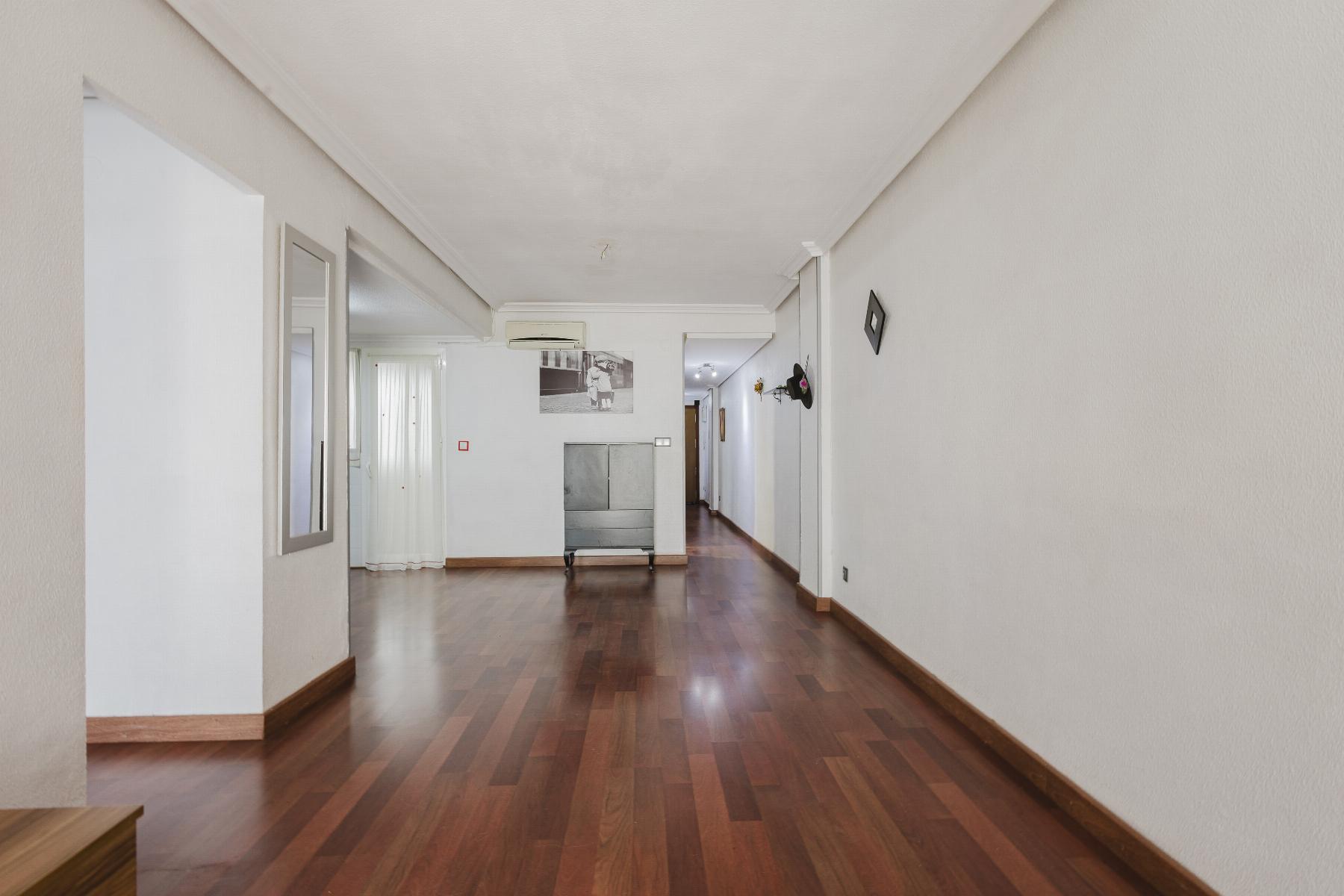 For sale - 3 Bedroom 2 Bathroom Apartment in Torrevieja - Costa Blanca  - Alicante