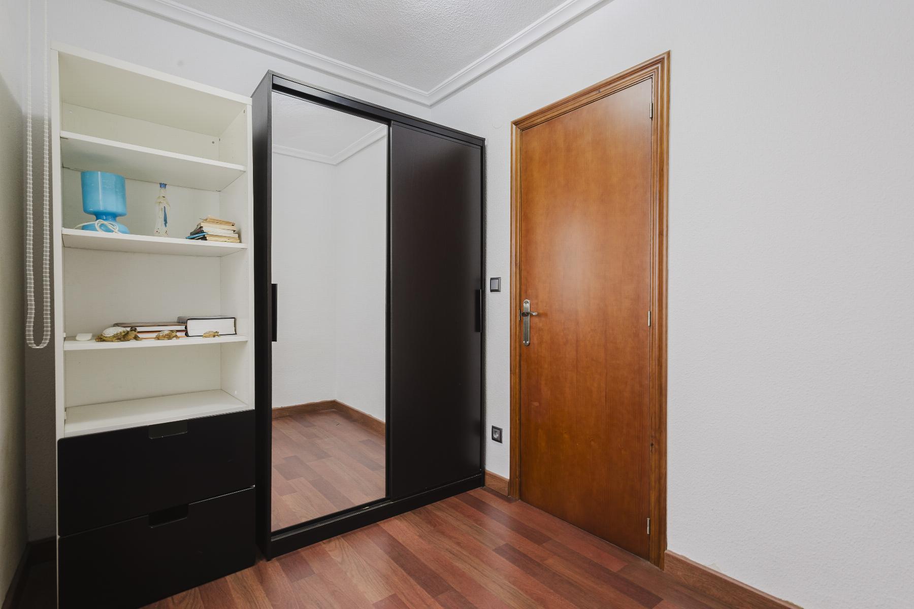 For sale - 3 Bedroom 2 Bathroom Apartment in Torrevieja - Costa Blanca  - Alicante