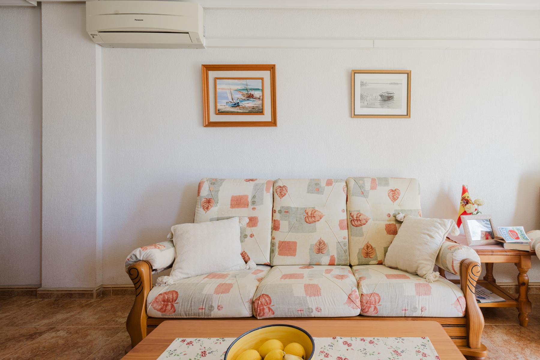 For sale - 3 Bedroom 2 Bathroom Apartment in Torrevieja - Costa Blanca  - Alicante