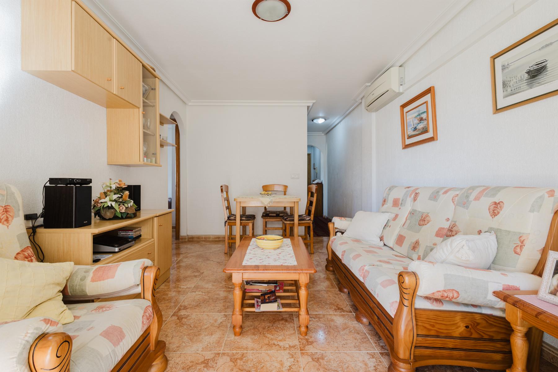 For sale - 3 Bedroom 2 Bathroom Apartment in Torrevieja - Costa Blanca  - Alicante