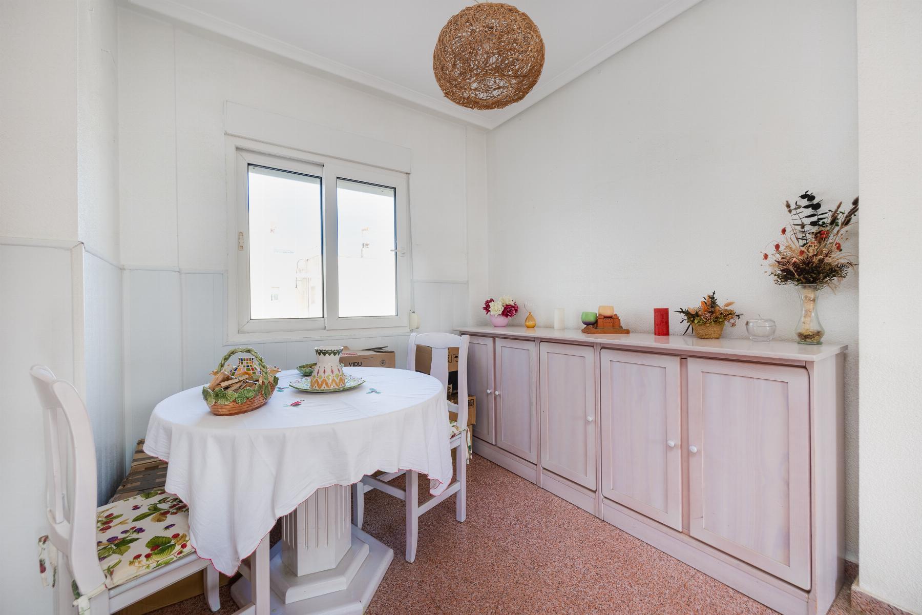 For sale - 2 Bedroom 2 Bathroom Apartment in Torrevieja - Costa Blanca  - Alicante