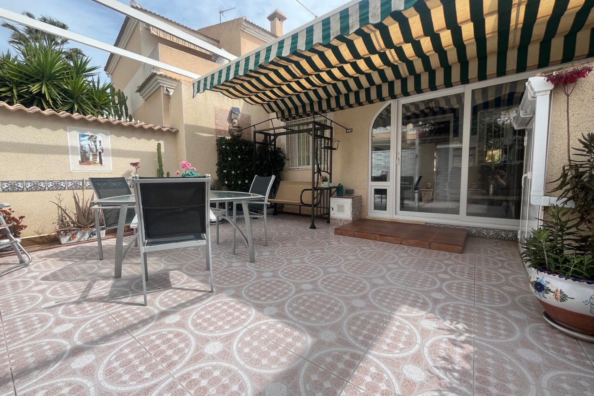 For sale - 2 Bedroom 2 Bathroom Townhouse in Dona Pepa Quesada - Dona Pepa  - Alicante