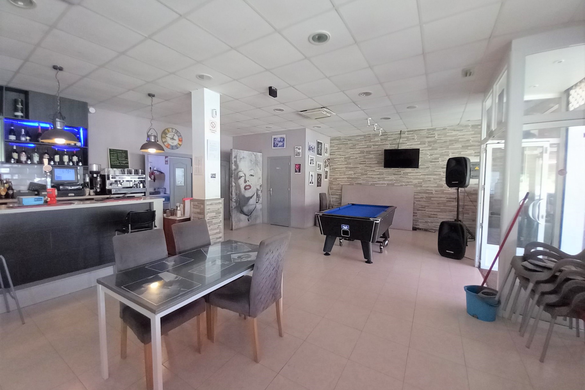 For sale - 2 Bathroom Commercial in Guardamar del Segura - Guardamar del Segura  - Costa Blanca (Alicante)