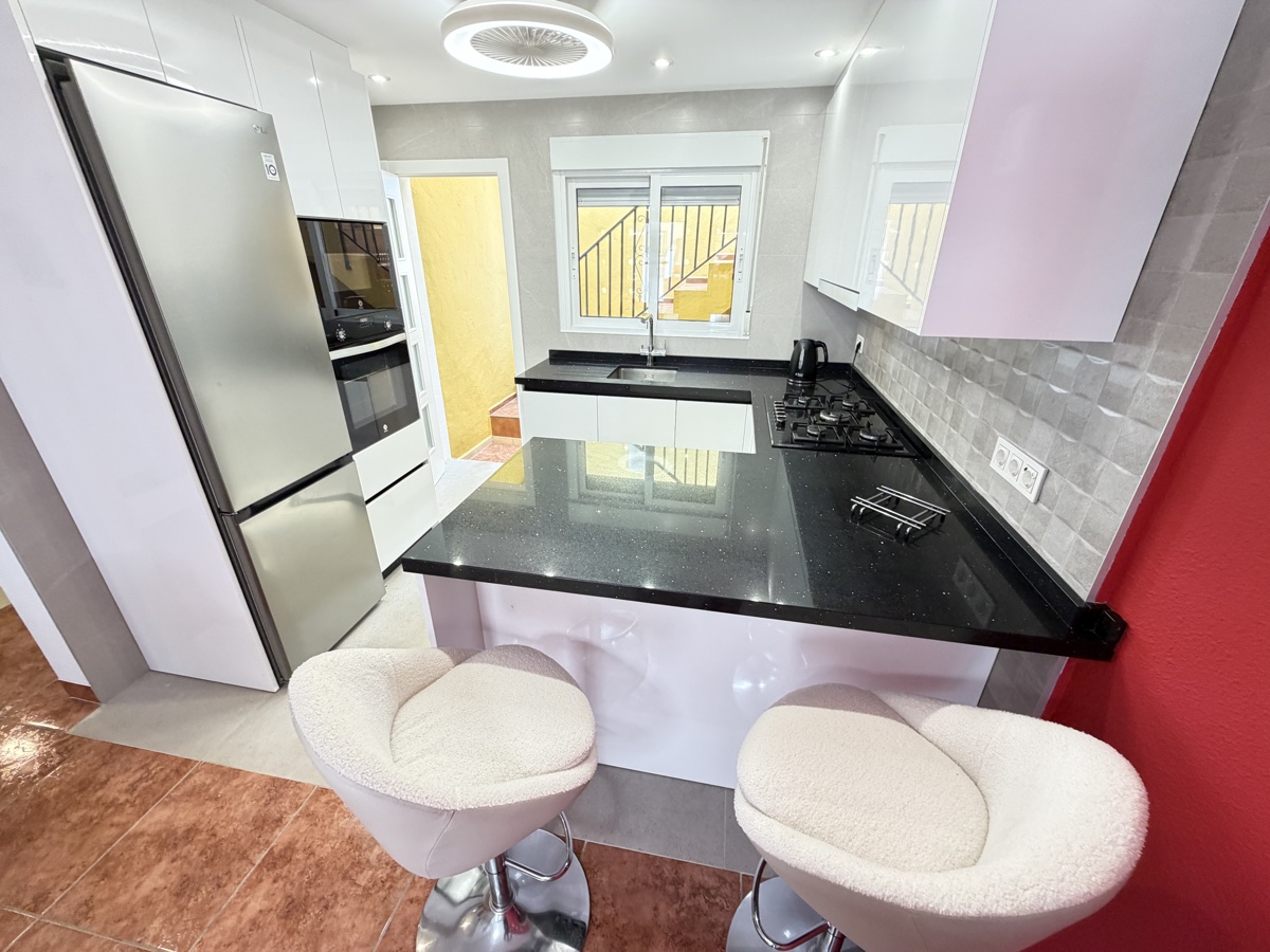 For sale - 2 Bedroom 1 Bathroom Bungalow in San Miguel De Salinas - , San Miguel De Salinas, Alicante, Spain - Alicante