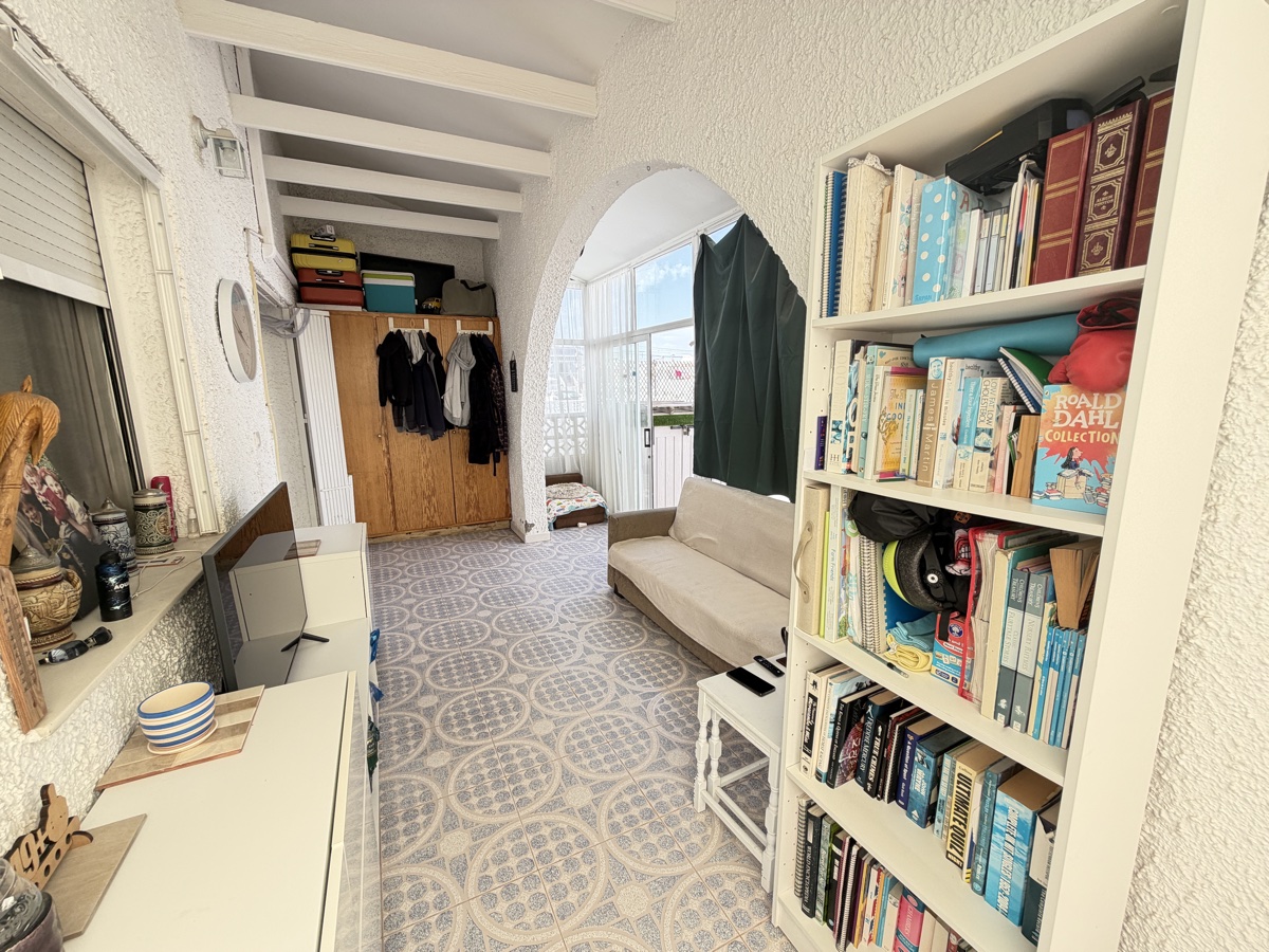 For sale - 2 Bedroom 1 Bathroom Bungalow in Villamartin - , Villamartin, Alicante, Spain - Alicante