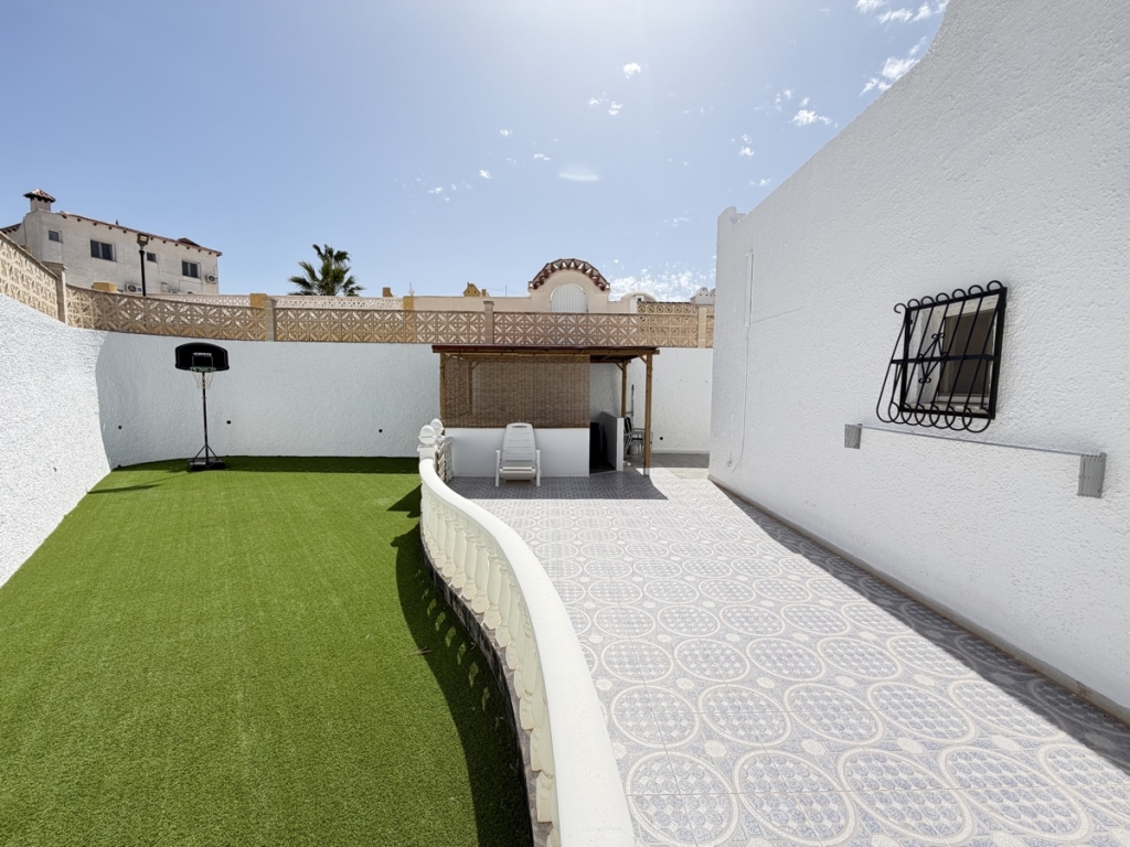 2 Bedroom 1 Bathroom Bungalow in Villamartin
