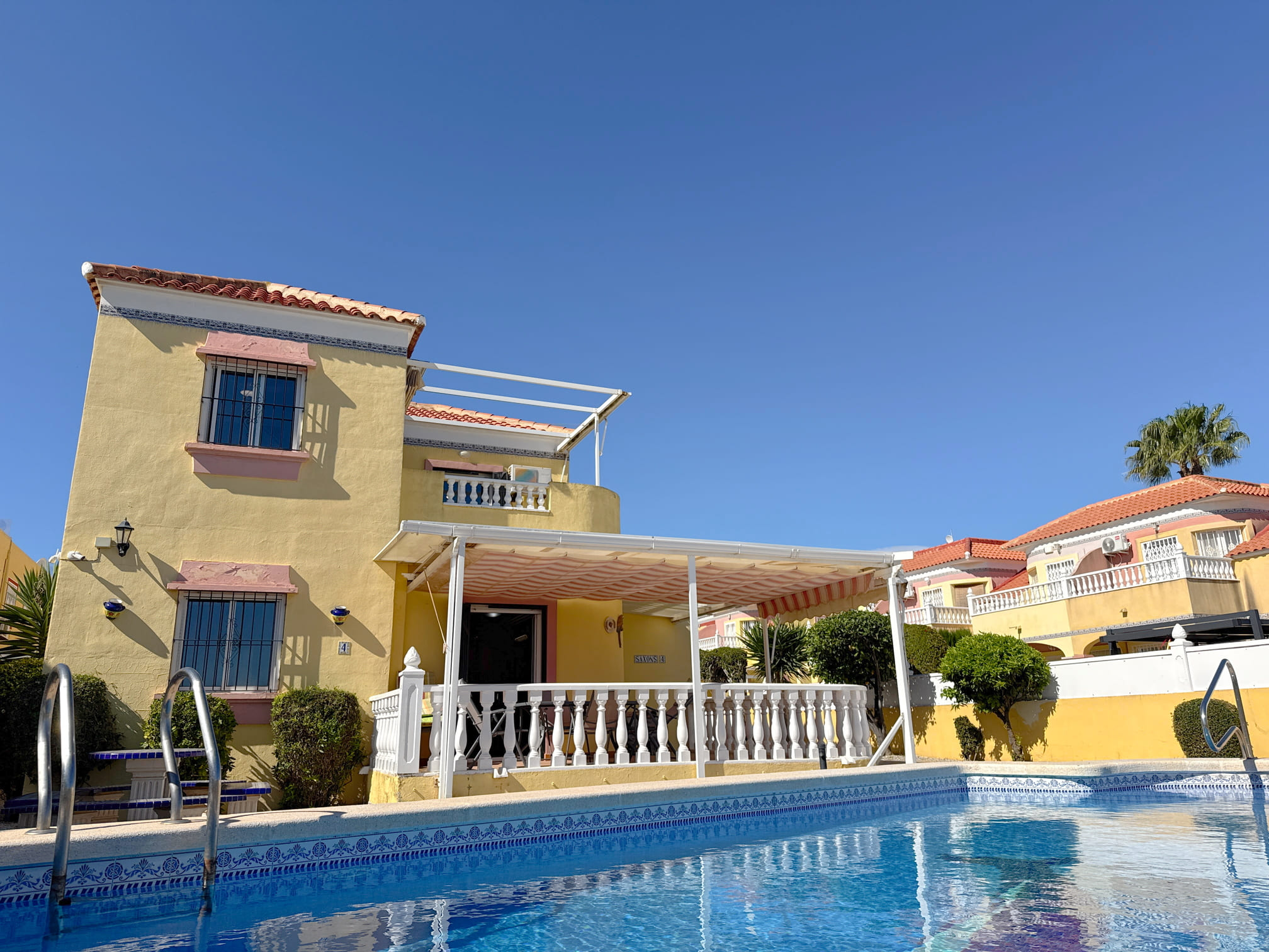 For sale - 3 Bedroom 2 Bathroom Villa in Cabo Roig>La Regia -  - Orihuela Costa