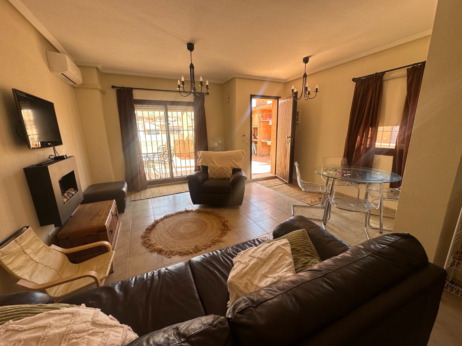 For sale - 3 Bedroom 1 Bathroom Apartment in Torrevieja - Aguas Nuevas  - Alicante