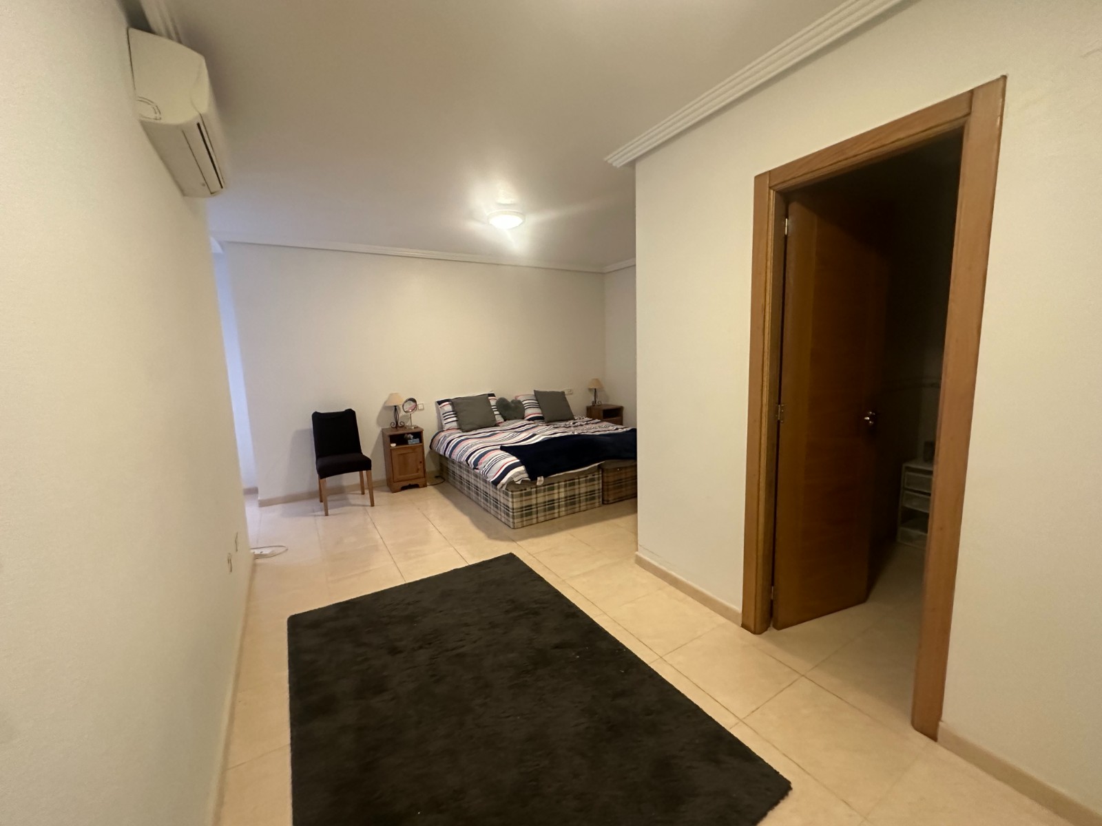 For sale - 4 Bedroom 3 Bathroom Apartment in Jacarilla - Jacarilla  - Alicante