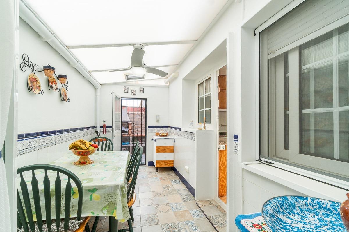For sale - 3 Bedroom 2 Bathroom Terraced house in Villamartin - PAU26  - Alicante