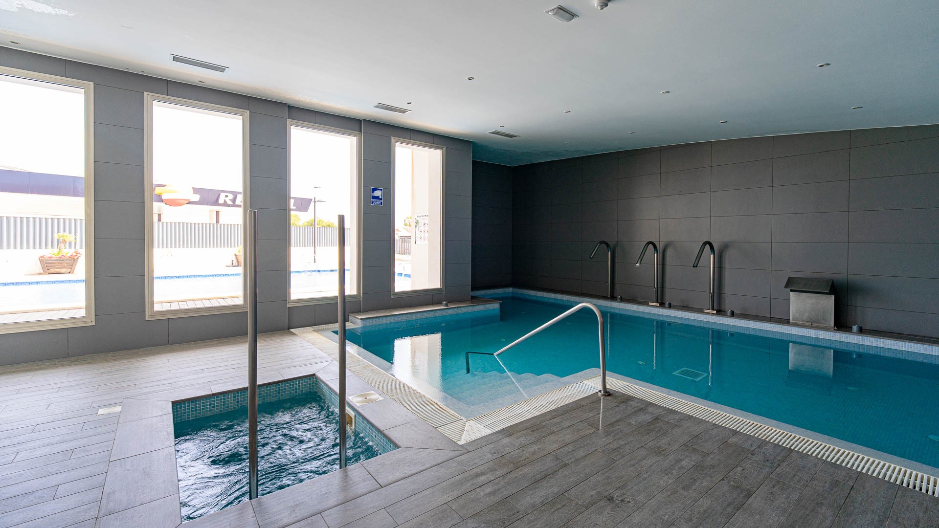 For sale - 2 Bedroom 2 Bathroom Apartamento in Orihuela-Costa - Los Dolses  - Alicante