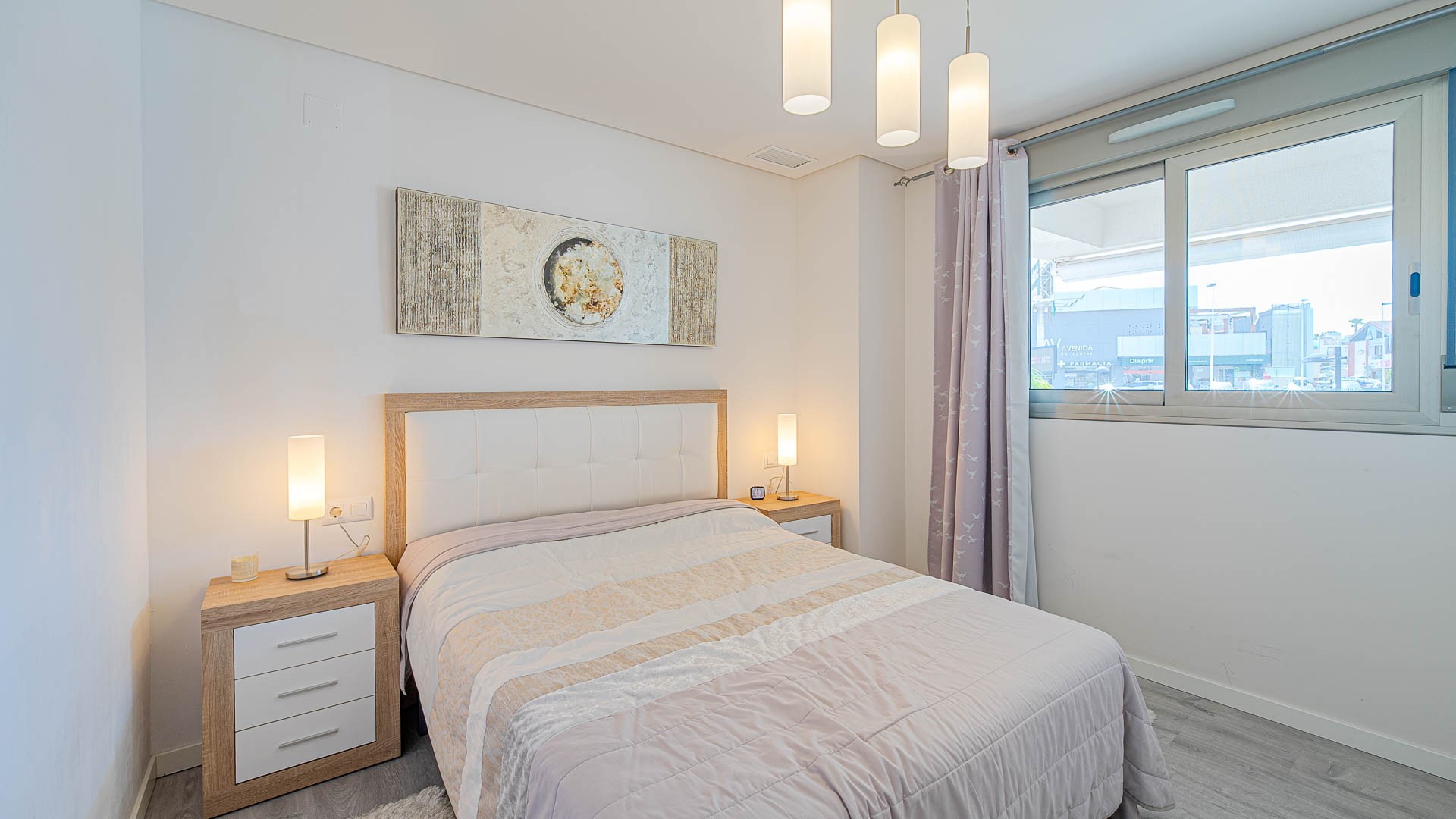For sale - 2 Bedroom 2 Bathroom Apartamento in Orihuela-Costa - Los Dolses  - Alicante