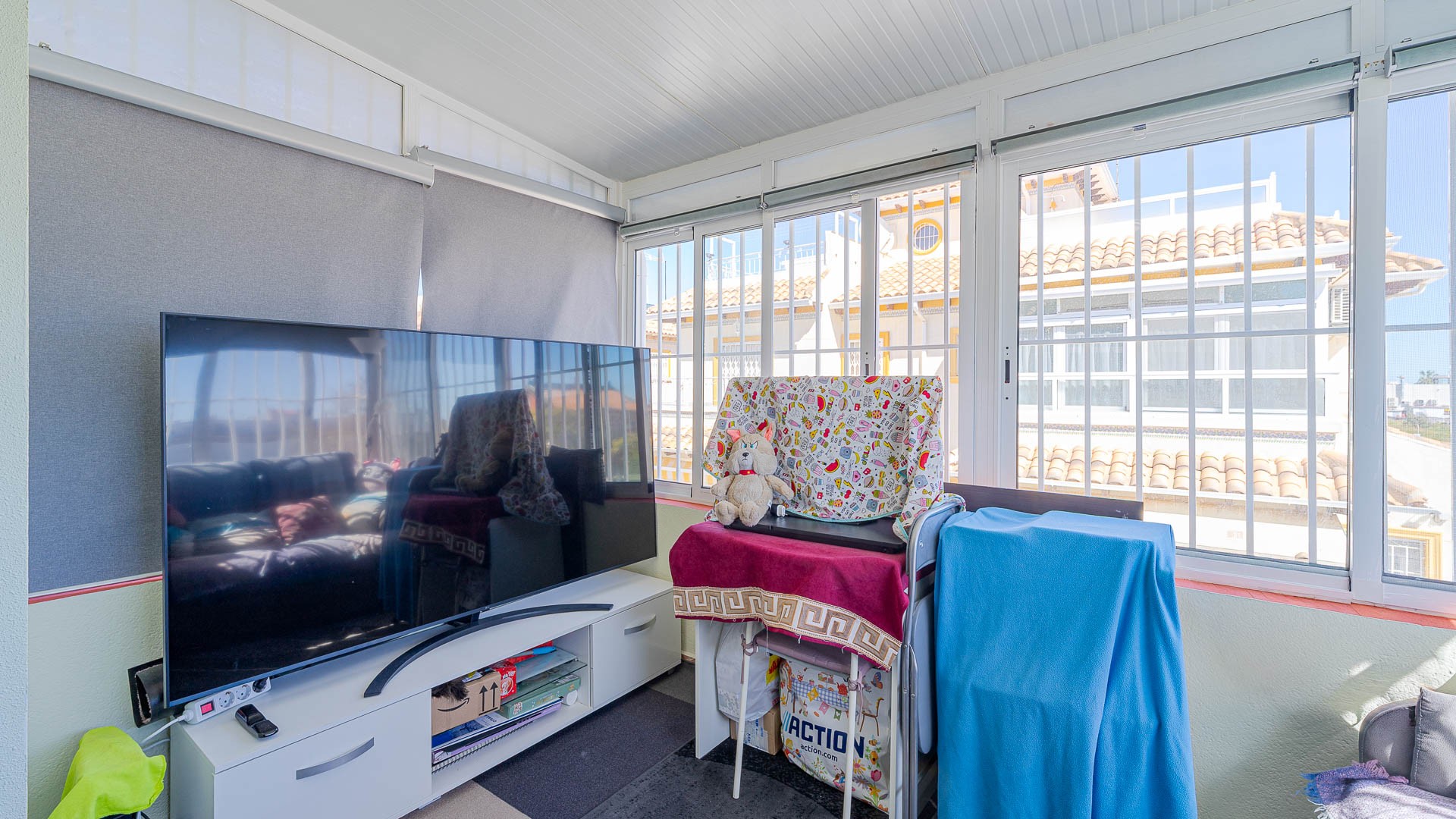 For sale - 2 Bedroom 1 Bathroom Adosado in Punta Prima - Punta Prima  - Alicante