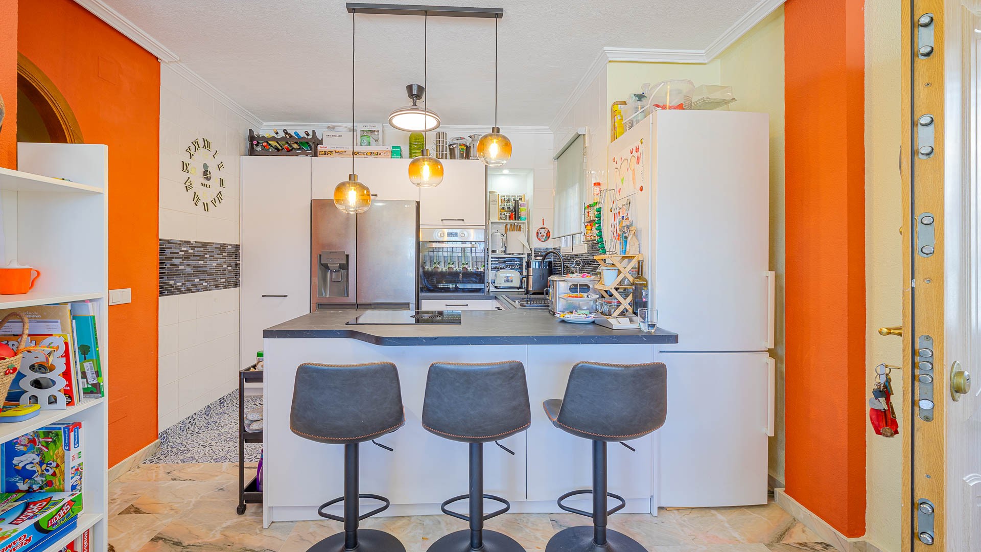 For sale - 2 Bedroom 1 Bathroom Adosado in Punta Prima - Punta Prima  - Alicante