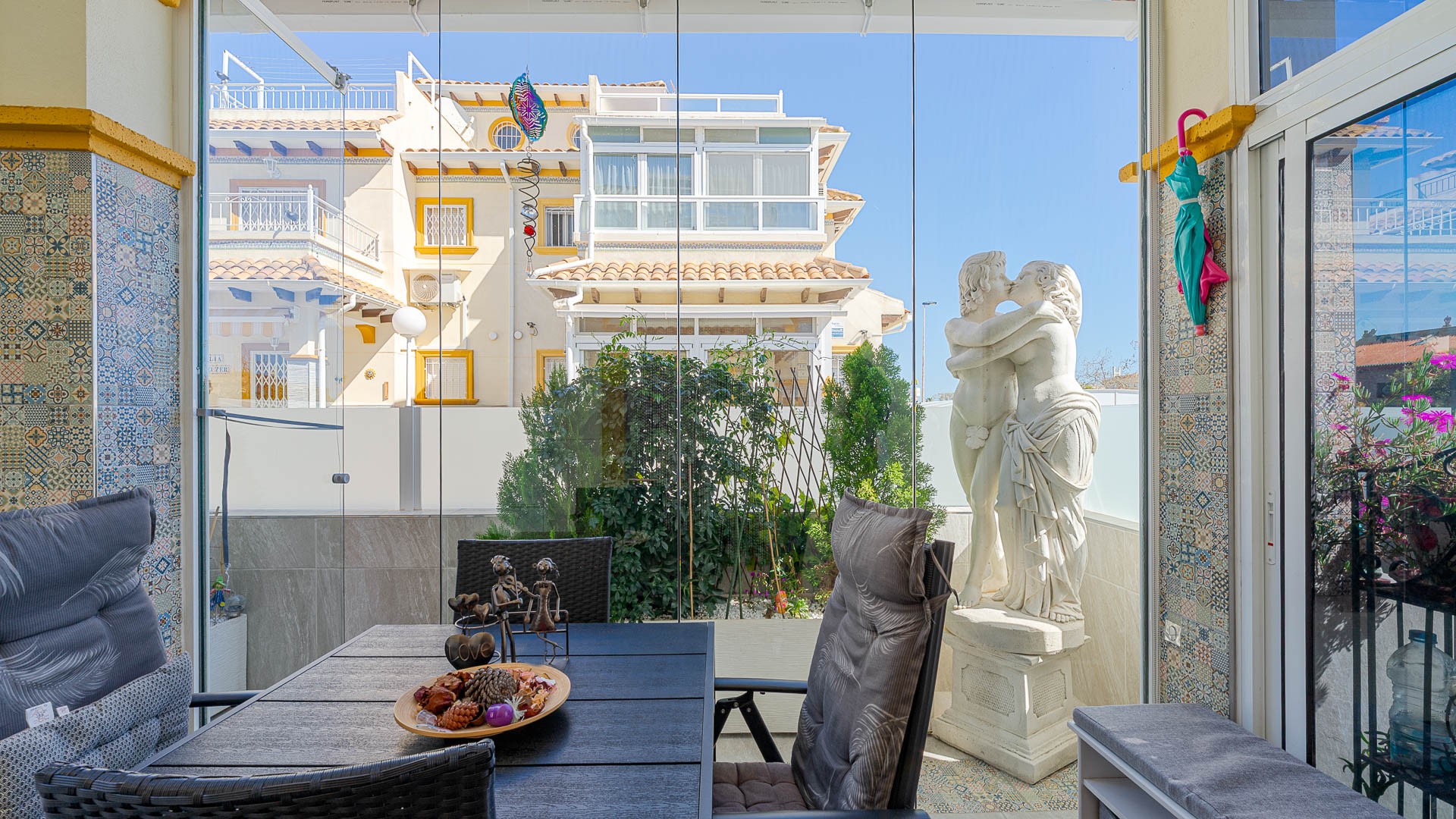 For sale - 2 Bedroom 1 Bathroom Adosado in Punta Prima - Punta Prima  - Alicante