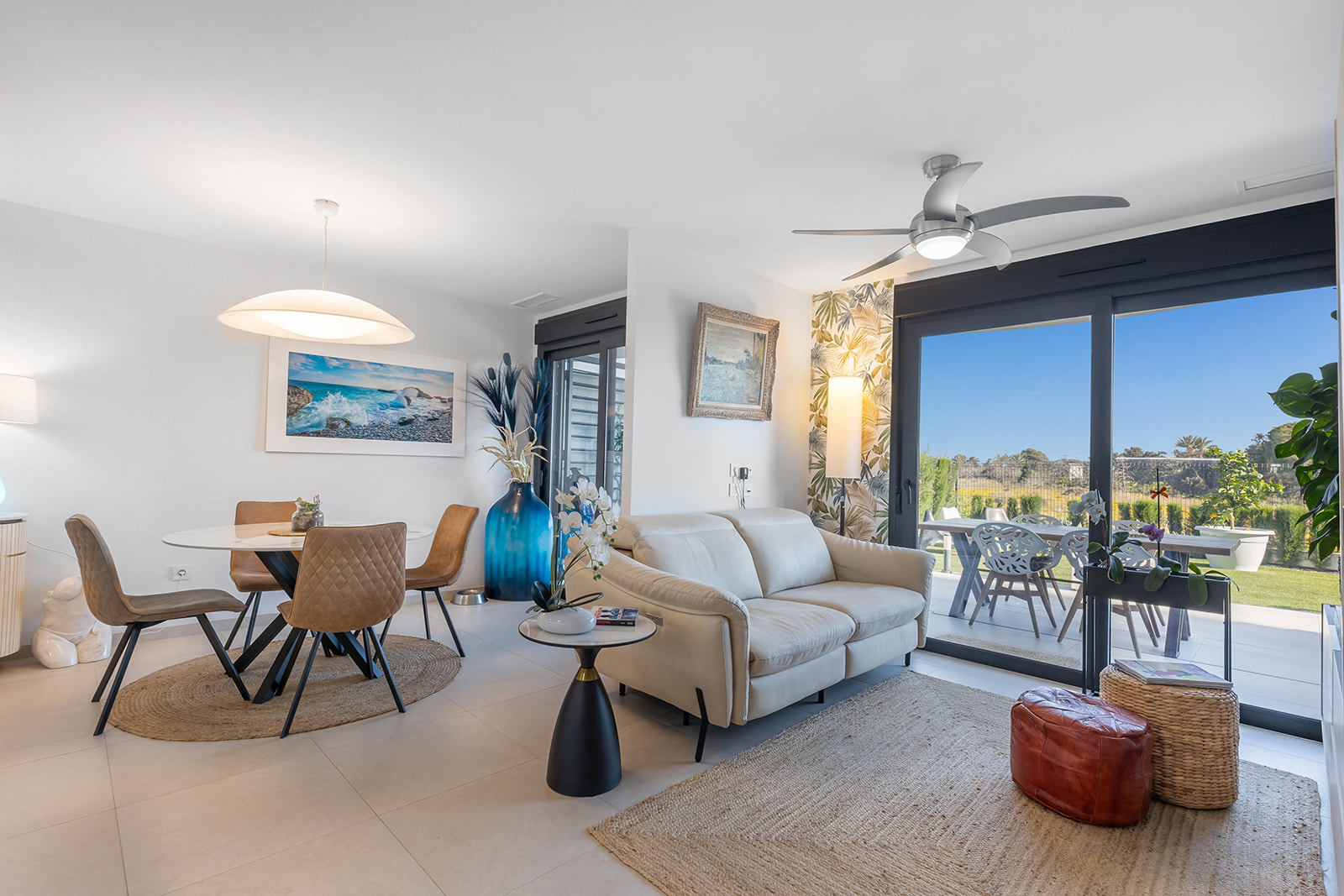 For sale - 2 Bedroom 2 Bathroom Apartment in Torrevieja - Rocio del Mar  - Alicante