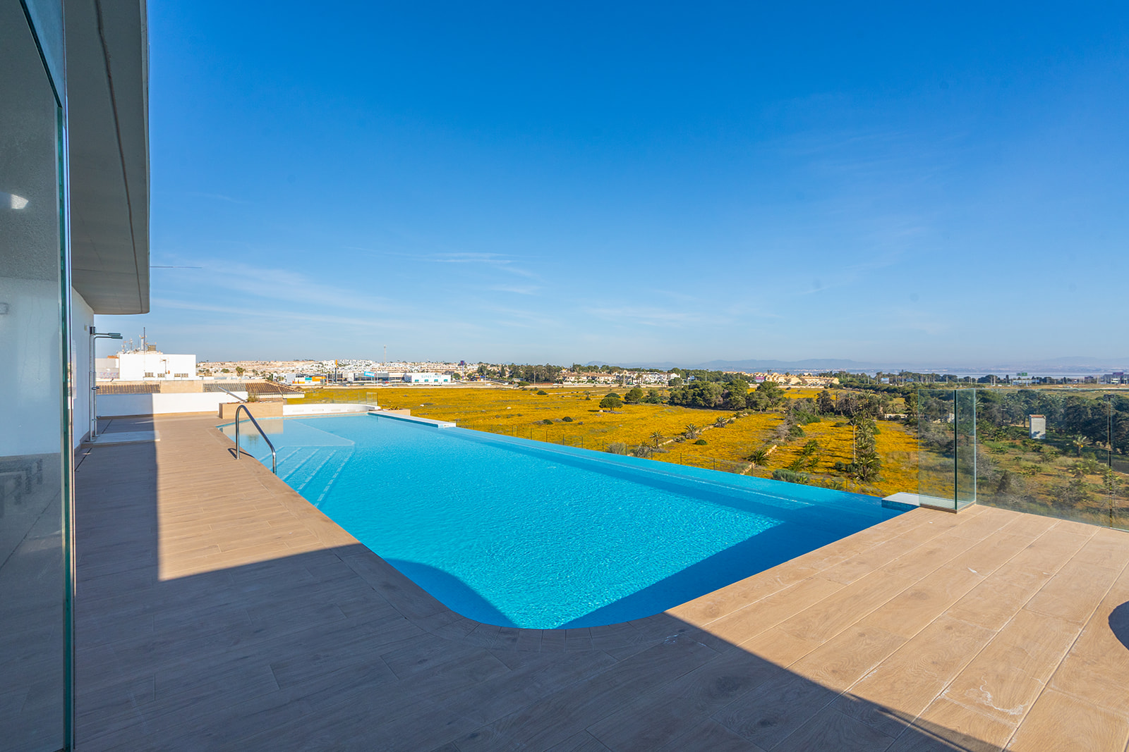 For sale - 2 Bedroom 2 Bathroom Apartment in Torrevieja - Rocio del Mar  - Alicante