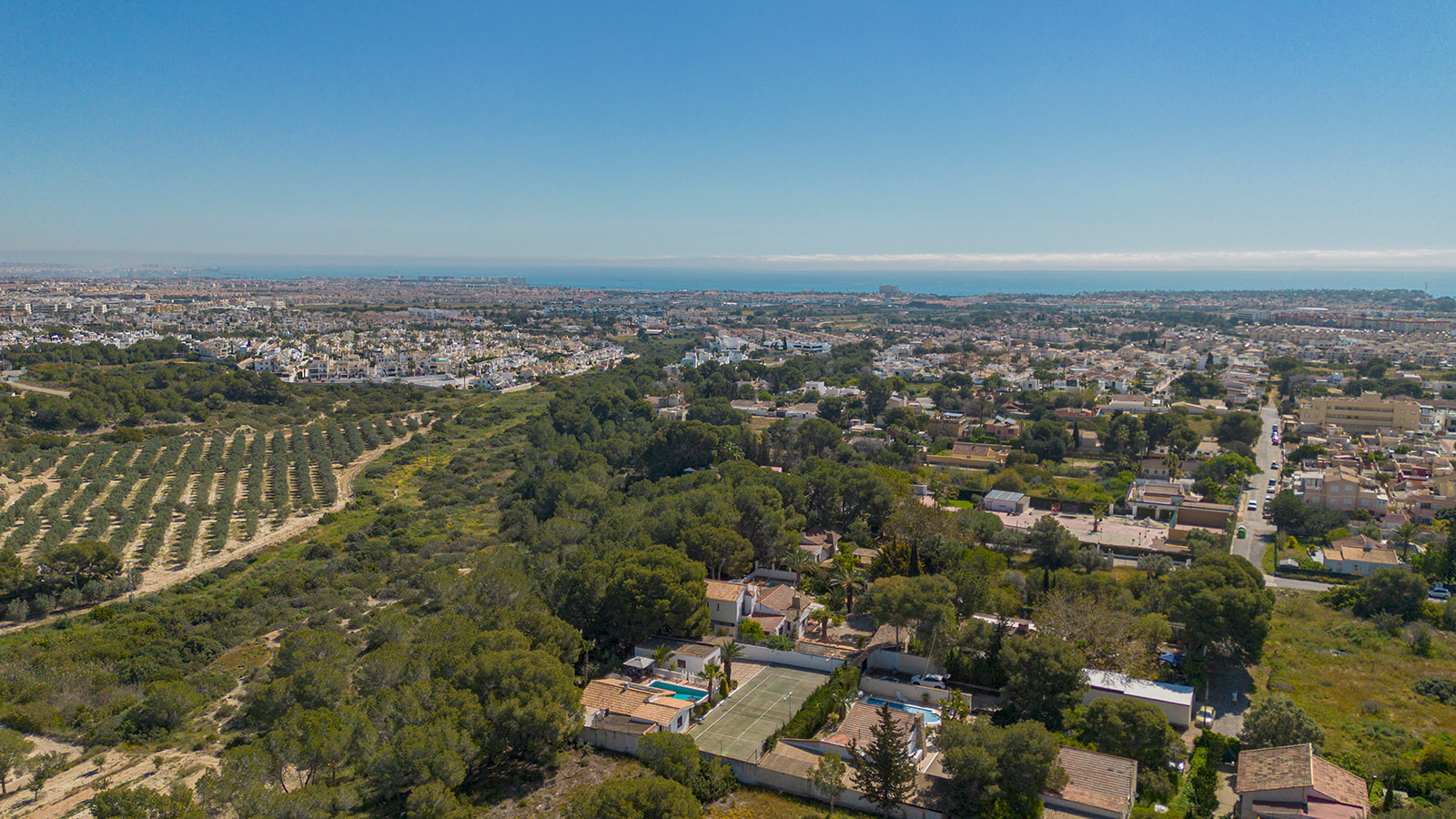 For sale - 3 Bedroom 2 Bathroom Villa in Orihuela - Orihuela Costa  - Alicante