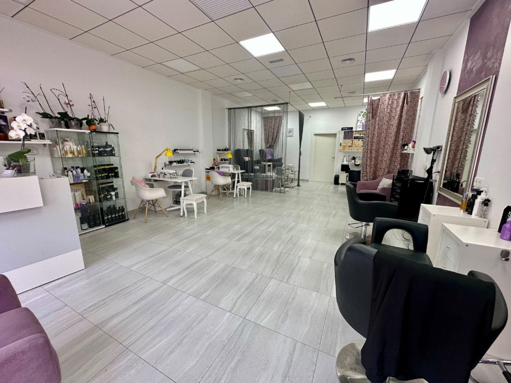 Commercial in La Zenia