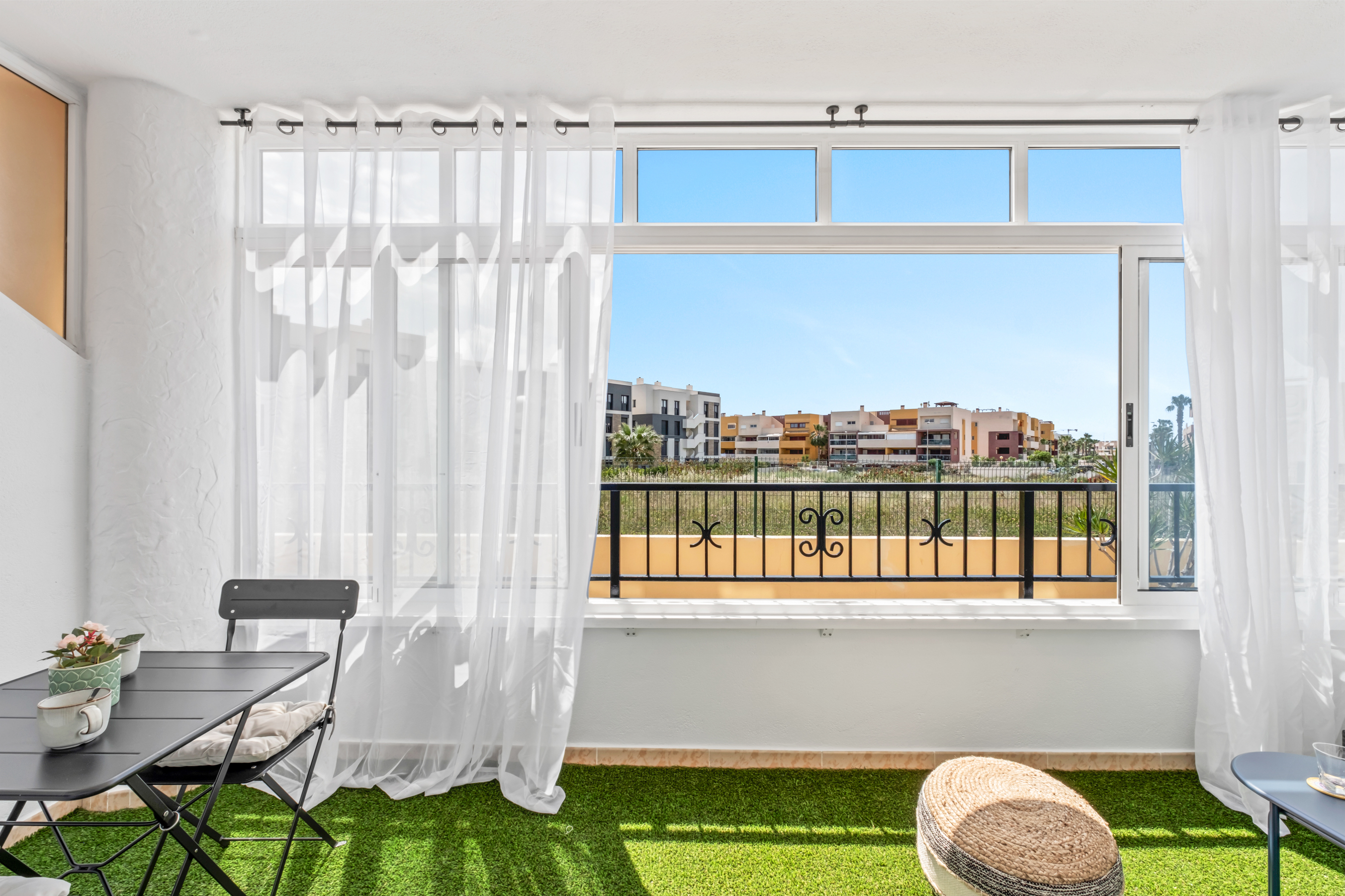 For sale - 2 Bedroom 1 Bathroom Ground floor apartment in Playa Flamenca -  - Alicante