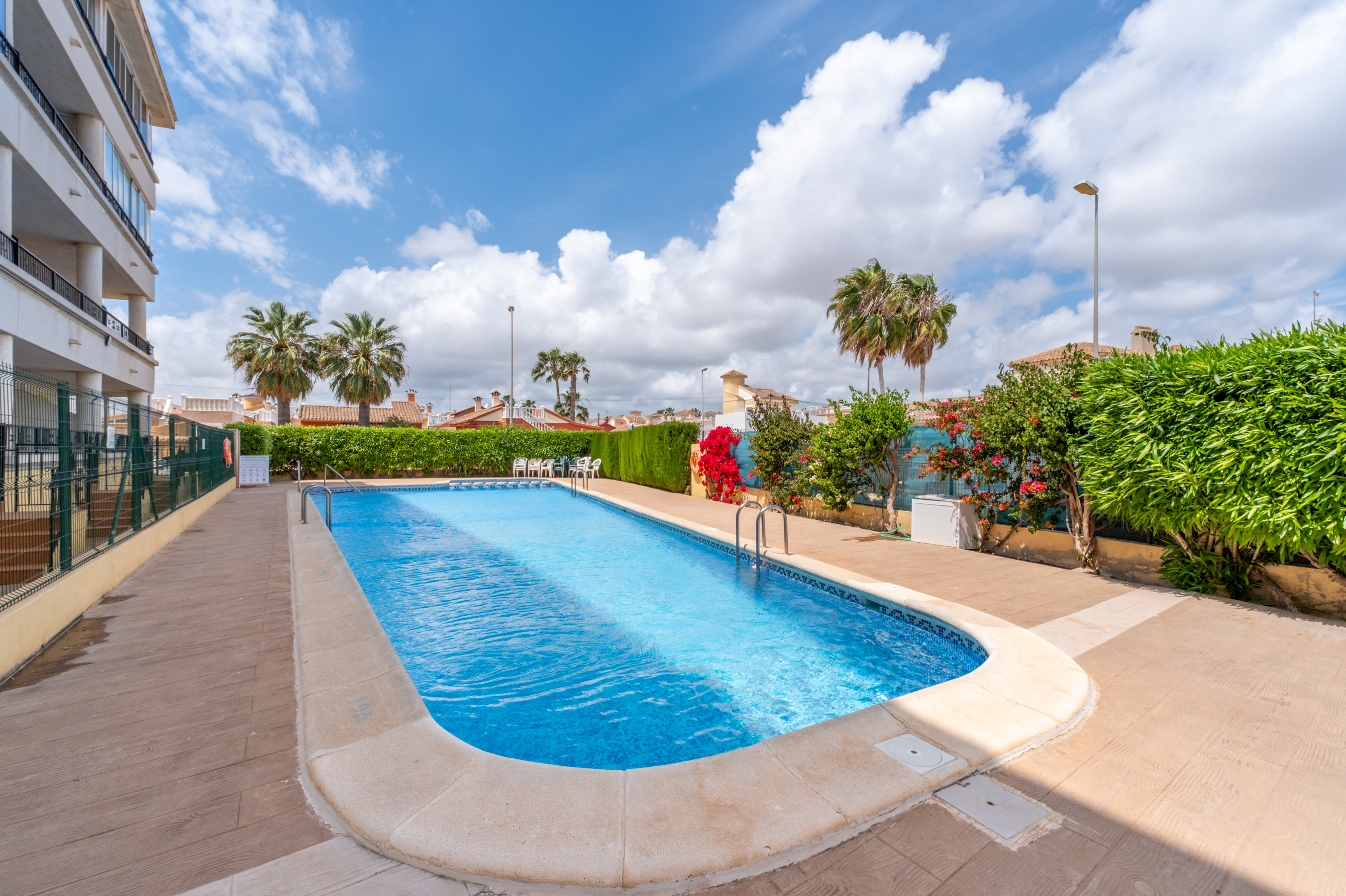 For sale - 2 Bedroom 1 Bathroom Ground floor apartment in Playa Flamenca -  - Alicante