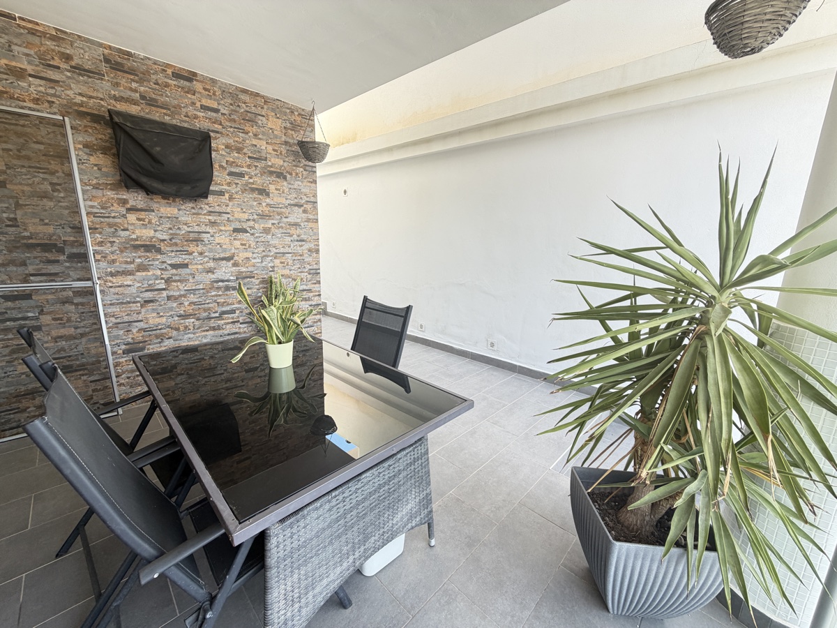 For sale - 3 Bedroom 2 Bathroom Villa in Villamartin - , Villamartin, Alicante, Spain - Alicante