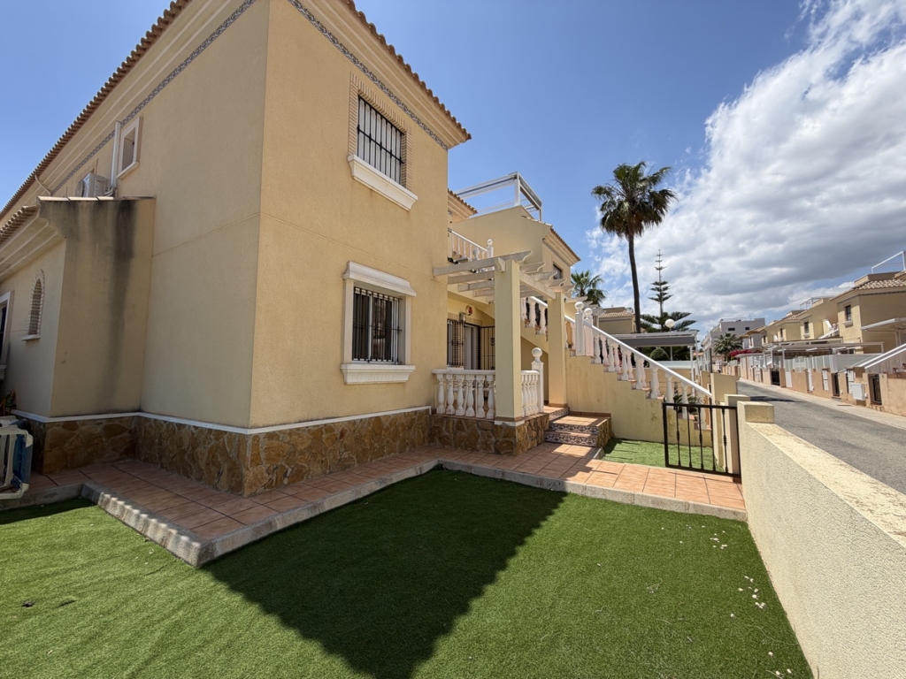 2 Bedroom 2 Bathroom Apartment in Villamartin