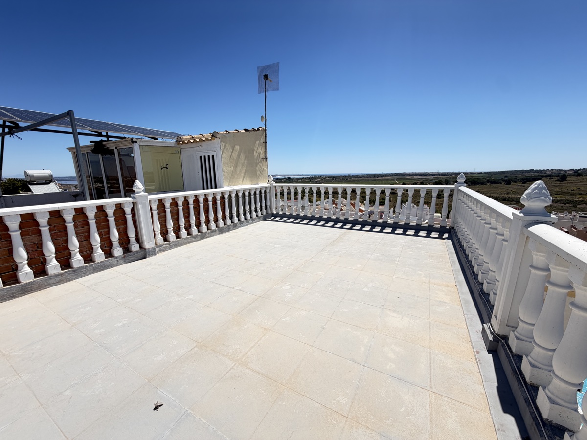 For sale - 3 Bedroom 3 Bathroom Townhouse in San Miguel De Salinas - , San Miguel De Salinas, Alicante, Spain - Alicante