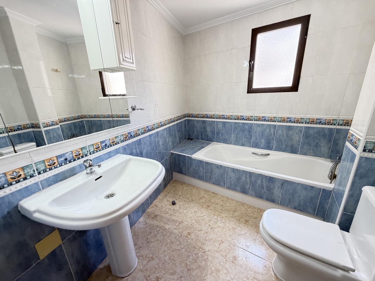For sale - 3 Bedroom 2 Bathroom Apartment in San Miguel De Salinas - , San Miguel De Salinas, Alicante, Spain - Alicante