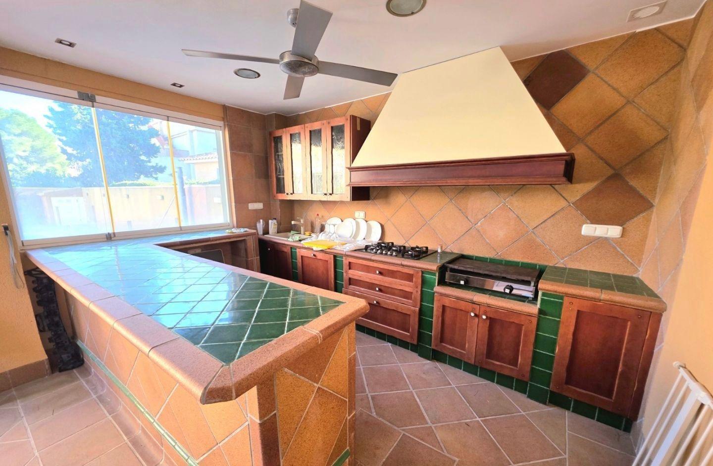 For sale - 5 Bedroom 3 Bathroom Villa in Dehesa de campoamor - Campoamor  - Alicante