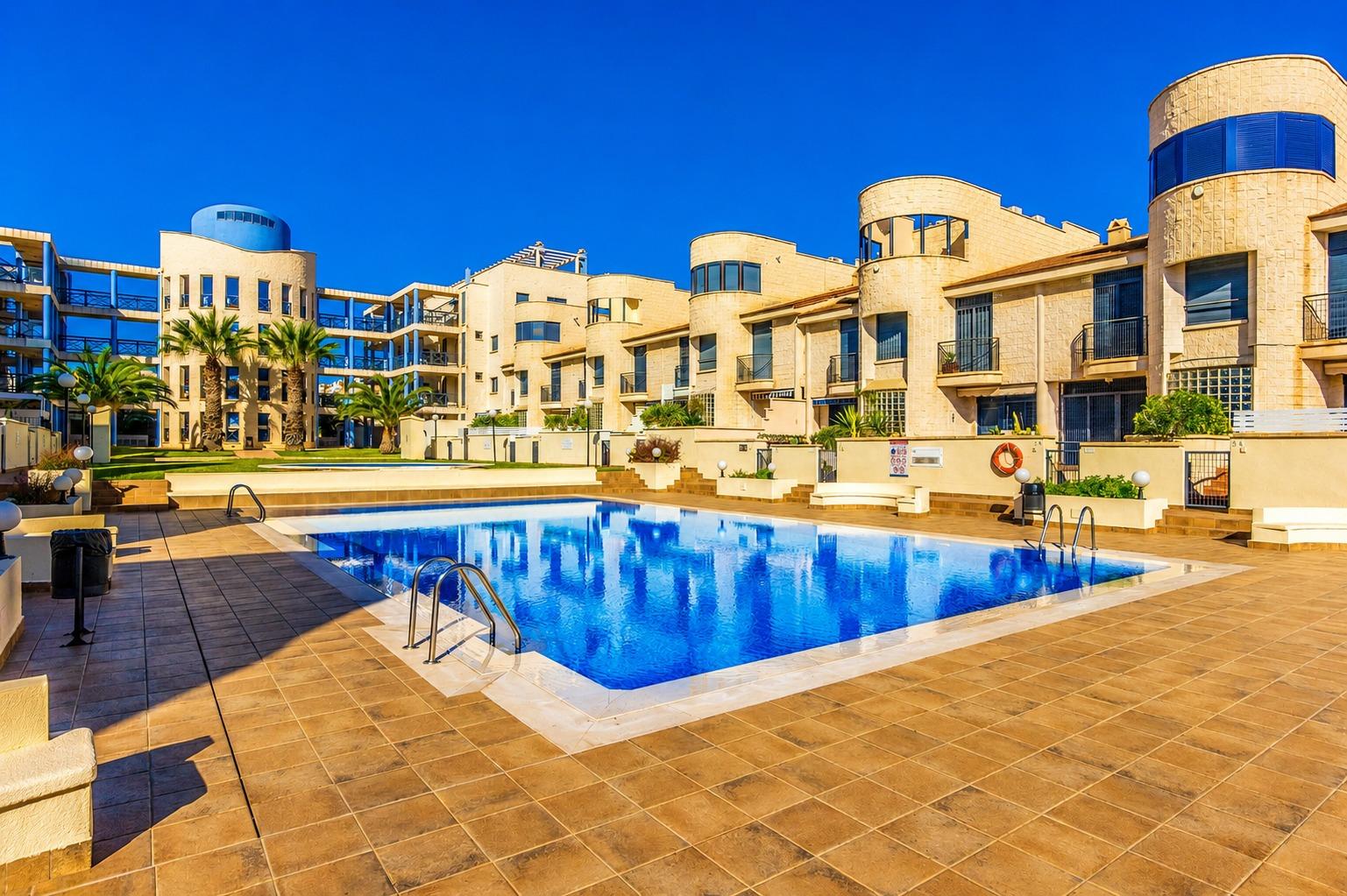 For sale - 3 Bedroom 2 Bathroom Townhouse in Cabo Roig - Aguamarina  - Alicante