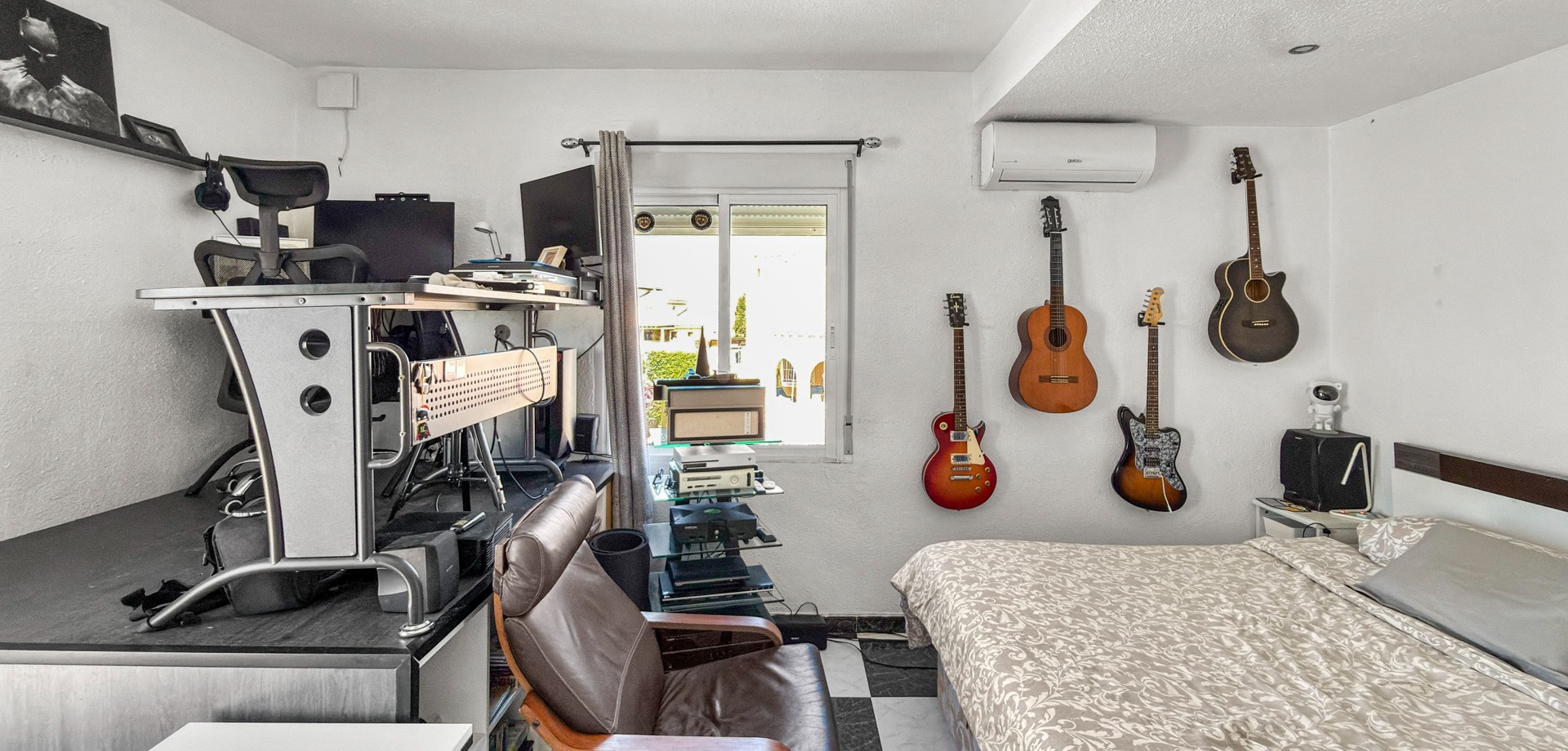 For sale - 7 Bedroom 4 Bathroom Detached Villa in Ciudad Quesada - Ciudad Quesada  - Costa Blanca (Alicante)